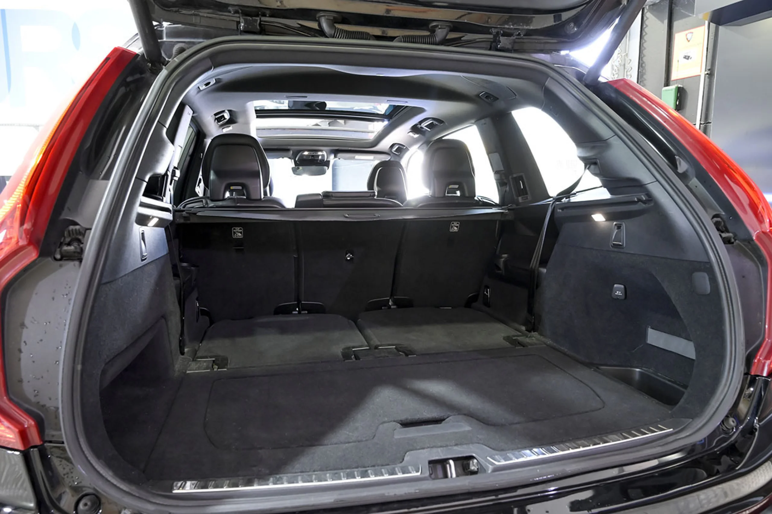 Volvo XC 90 XC90 2.0 D5 AWD RDesign Auto - Foto 13