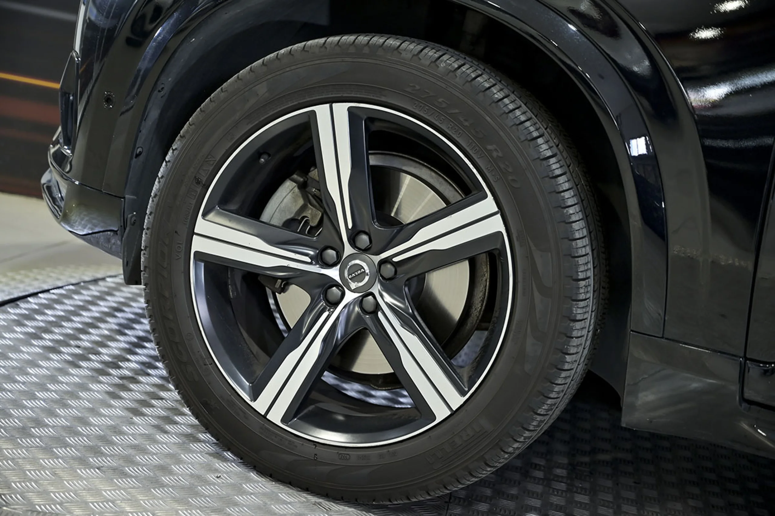 Volvo XC 90 XC90 2.0 D5 AWD RDesign Auto - Foto 14