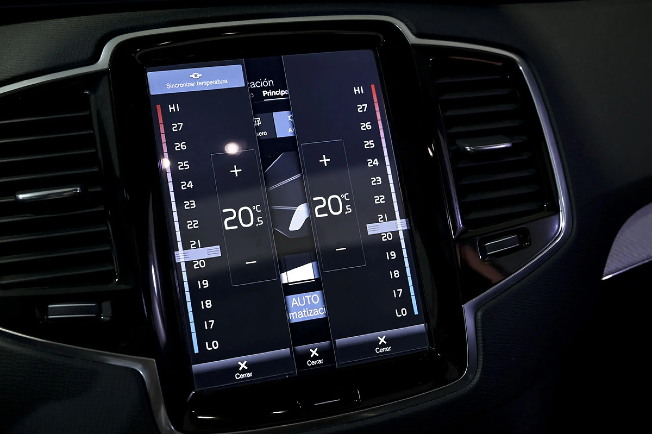 Volvo XC 90 XC90 2.0 D5 AWD RDesign Auto - Foto 34