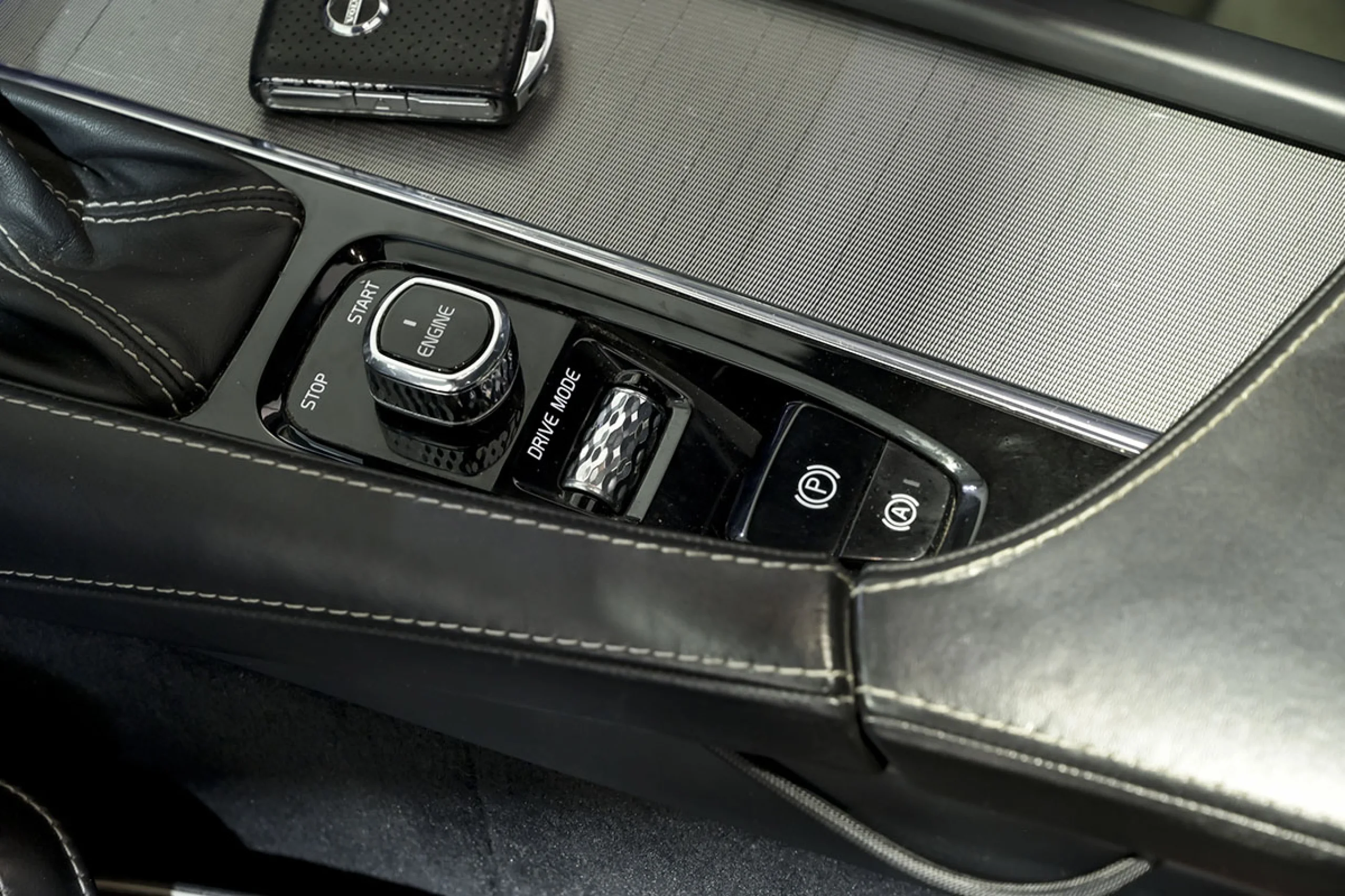 Volvo XC 90 XC90 2.0 D5 AWD RDesign Auto - Foto 43