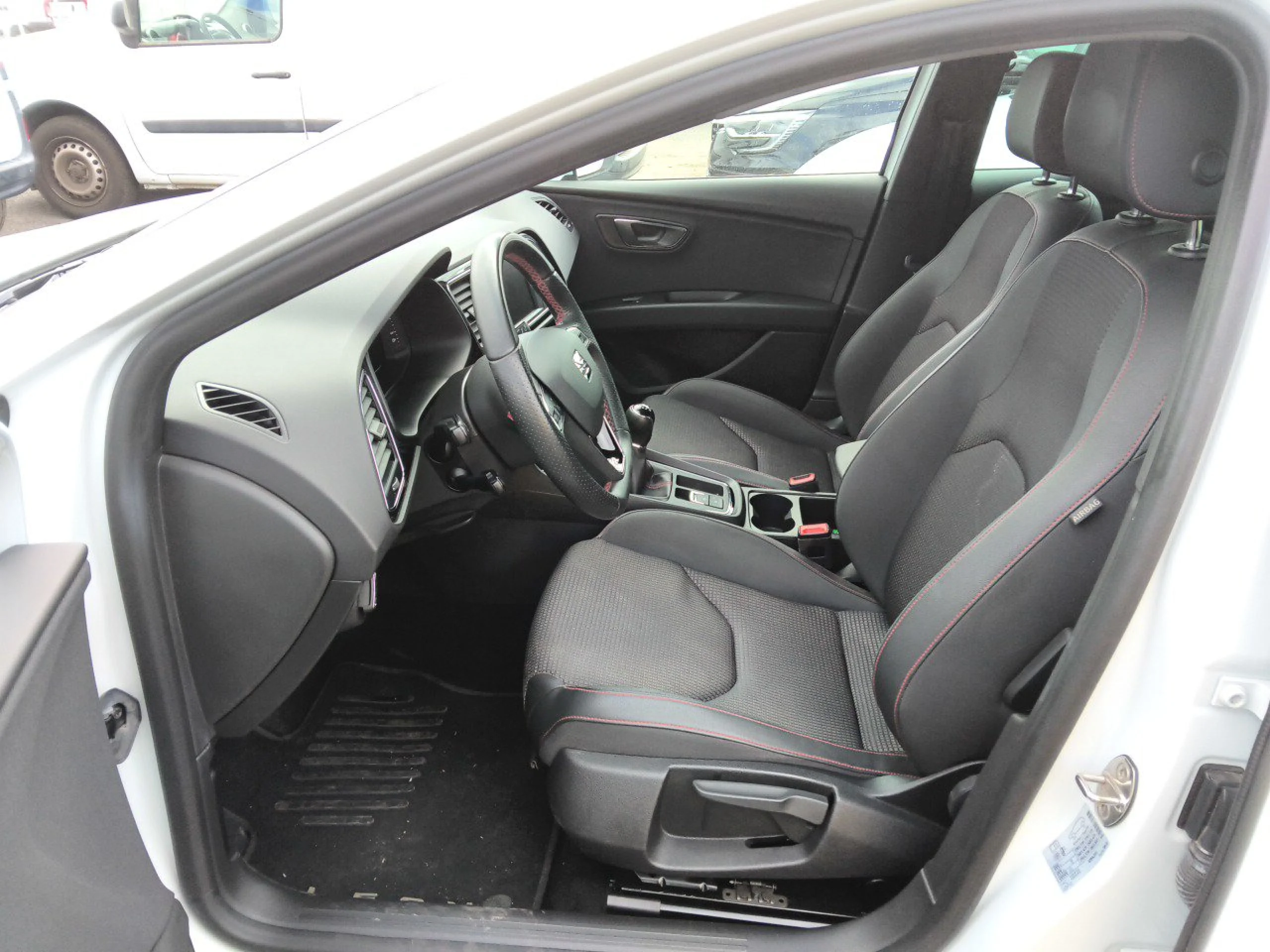 Seat Leon ST 2.0 TDI 110kW (150CV) S&amp;S FR Fast Ed - Foto 7