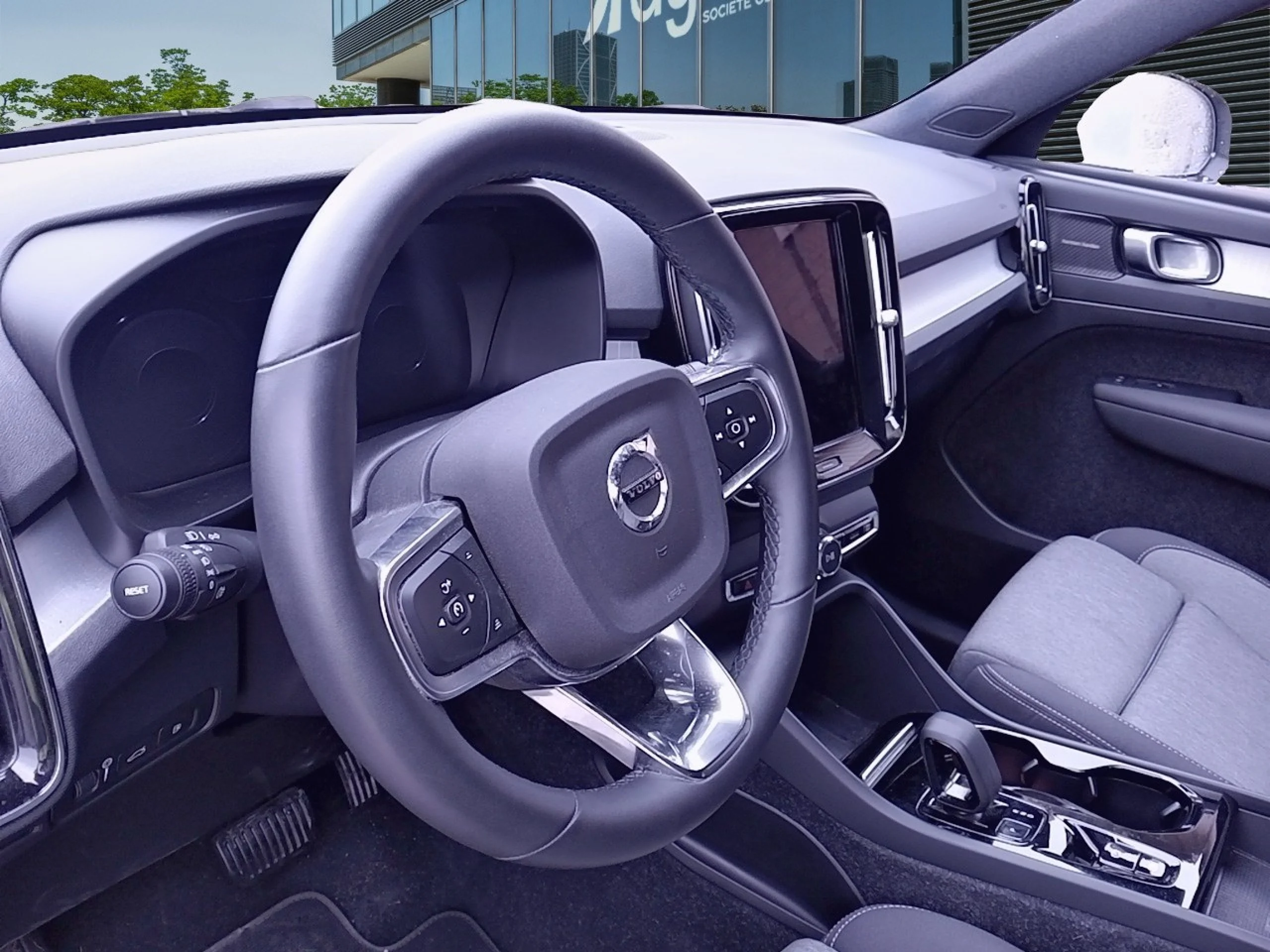 Volvo XC 40 XC40 1.5 T5 Recharge PHEV Plus Dark Auto - Foto 7