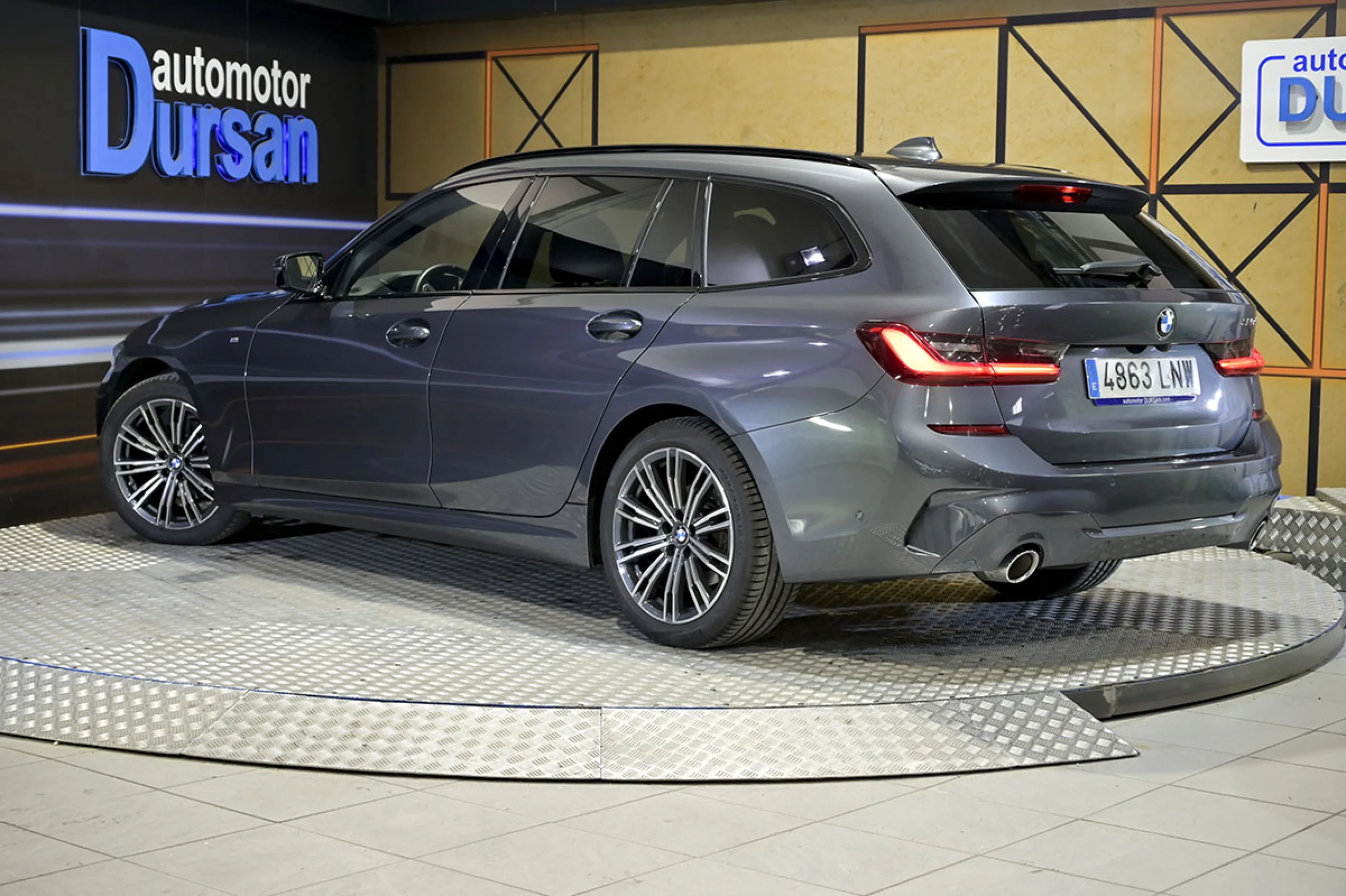 BMW 320 Serie 3 320d xDrive Auto. - Foto 4