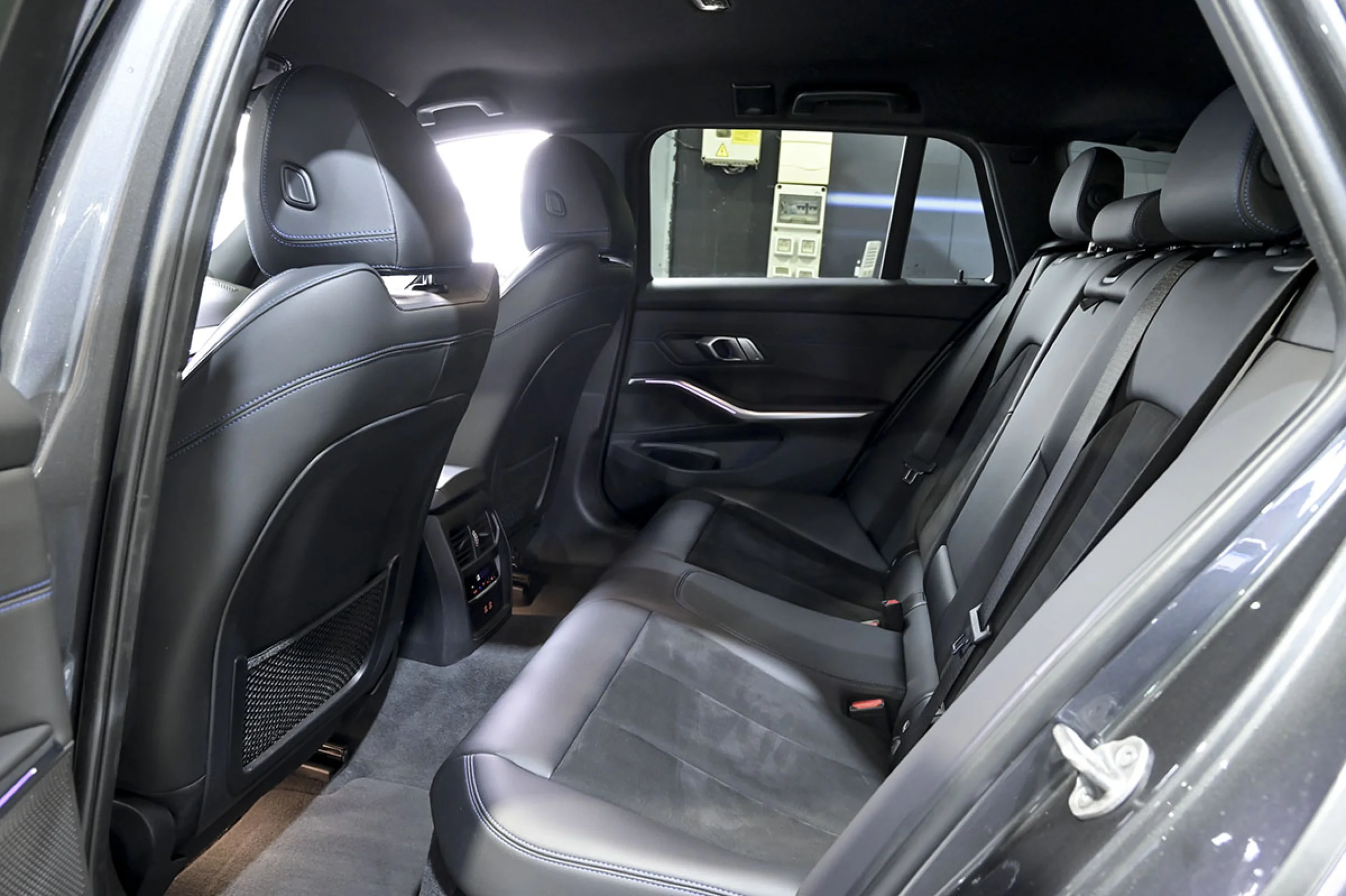 BMW 320 Serie 3 320d xDrive Auto. - Foto 17