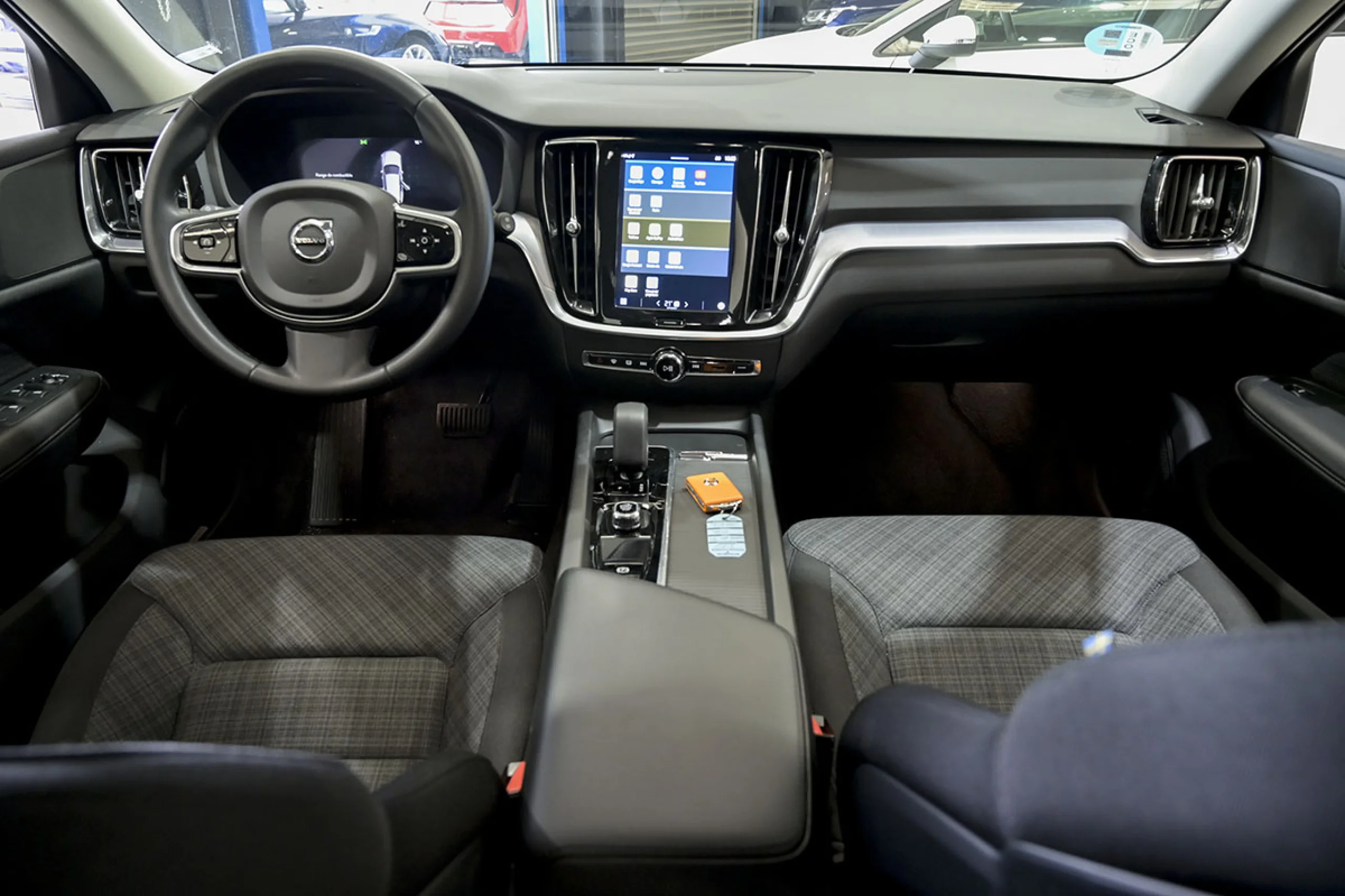 Volvo V60 Cross Country 2.0 B4 D AWD Cross Country Core Auto - Foto 6