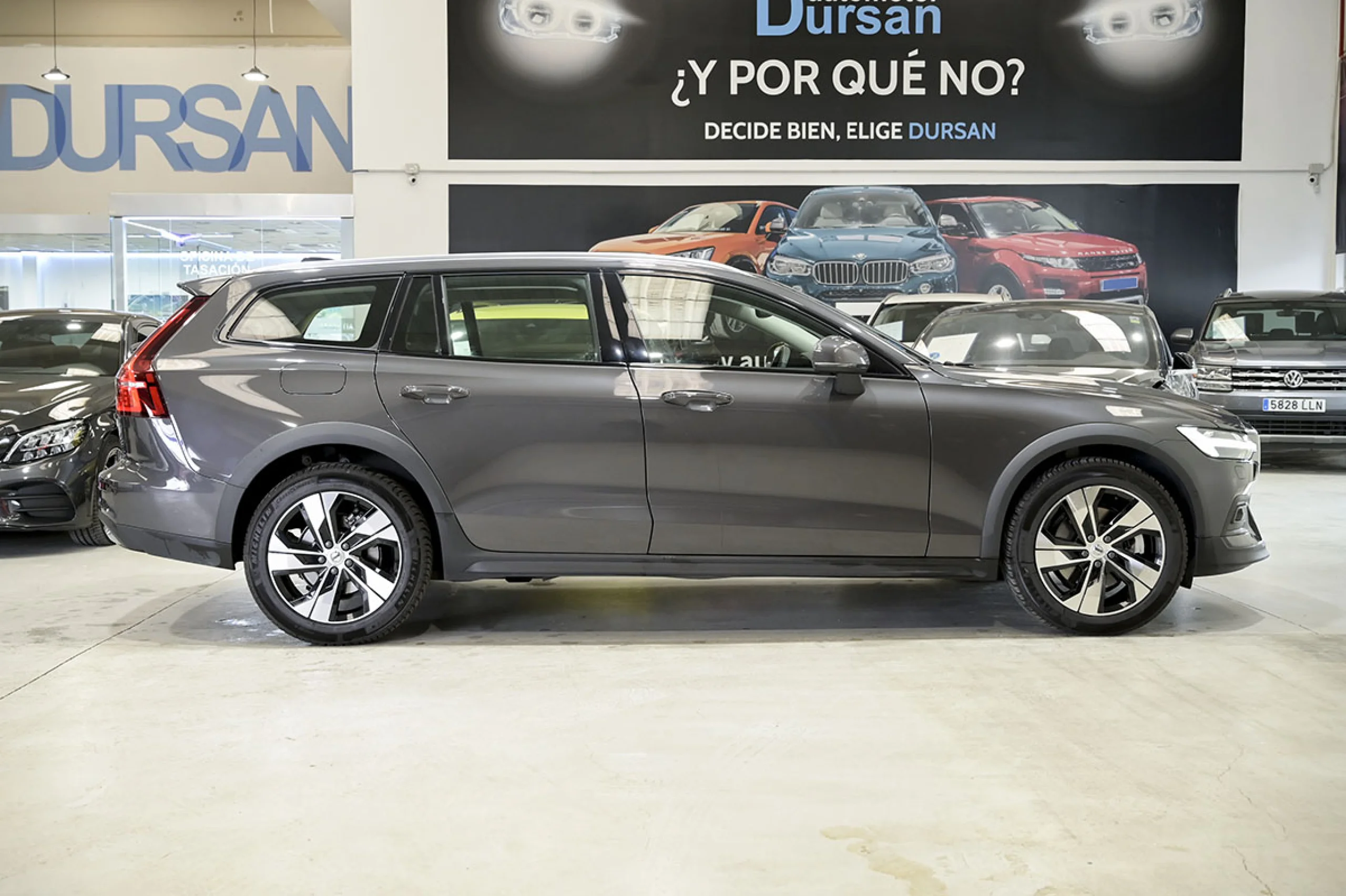 Volvo V60 Cross Country 2.0 B4 D AWD Cross Country Core Auto - Foto 19