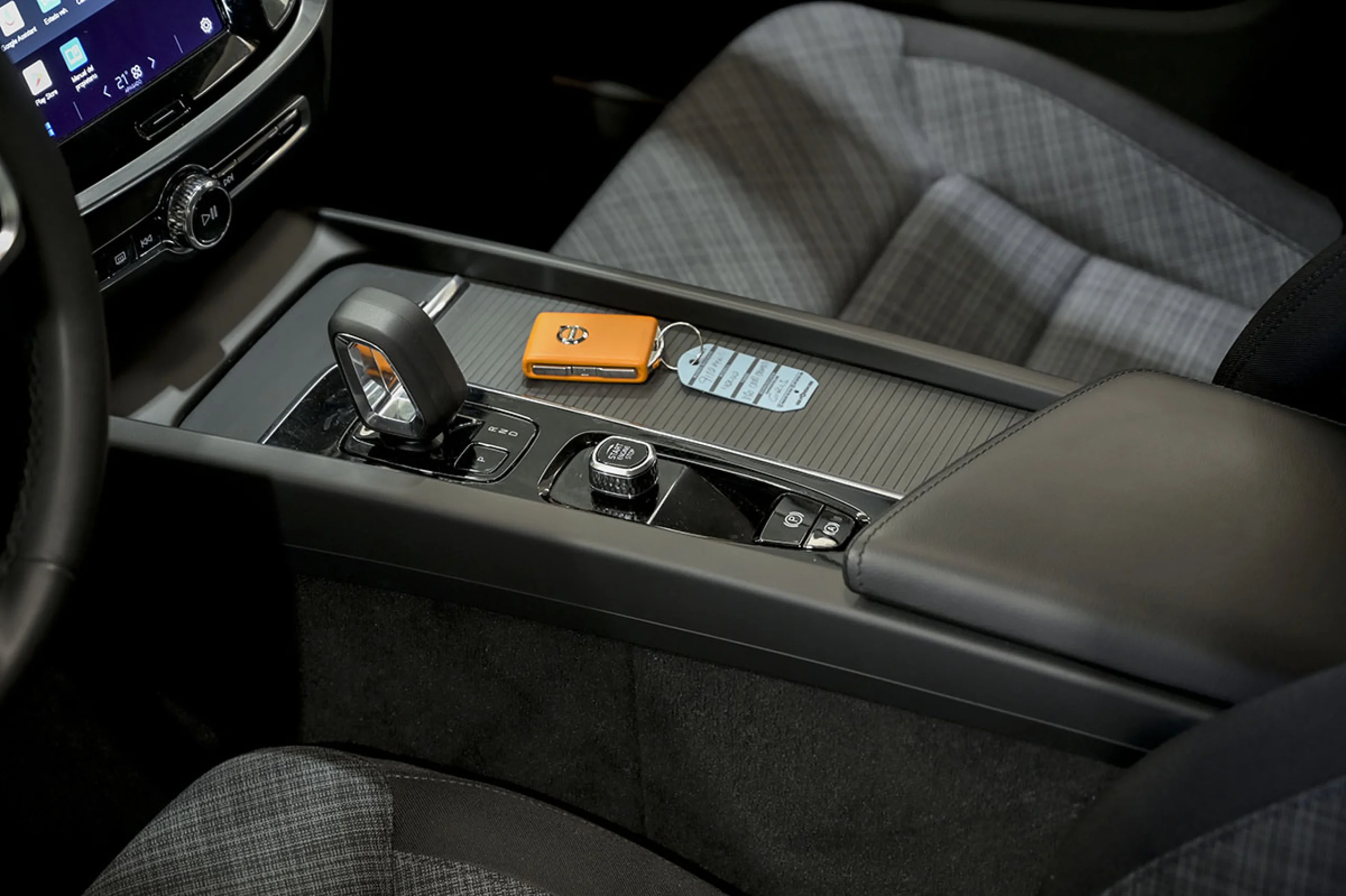 Volvo V60 Cross Country 2.0 B4 D AWD Cross Country Core Auto - Foto 32