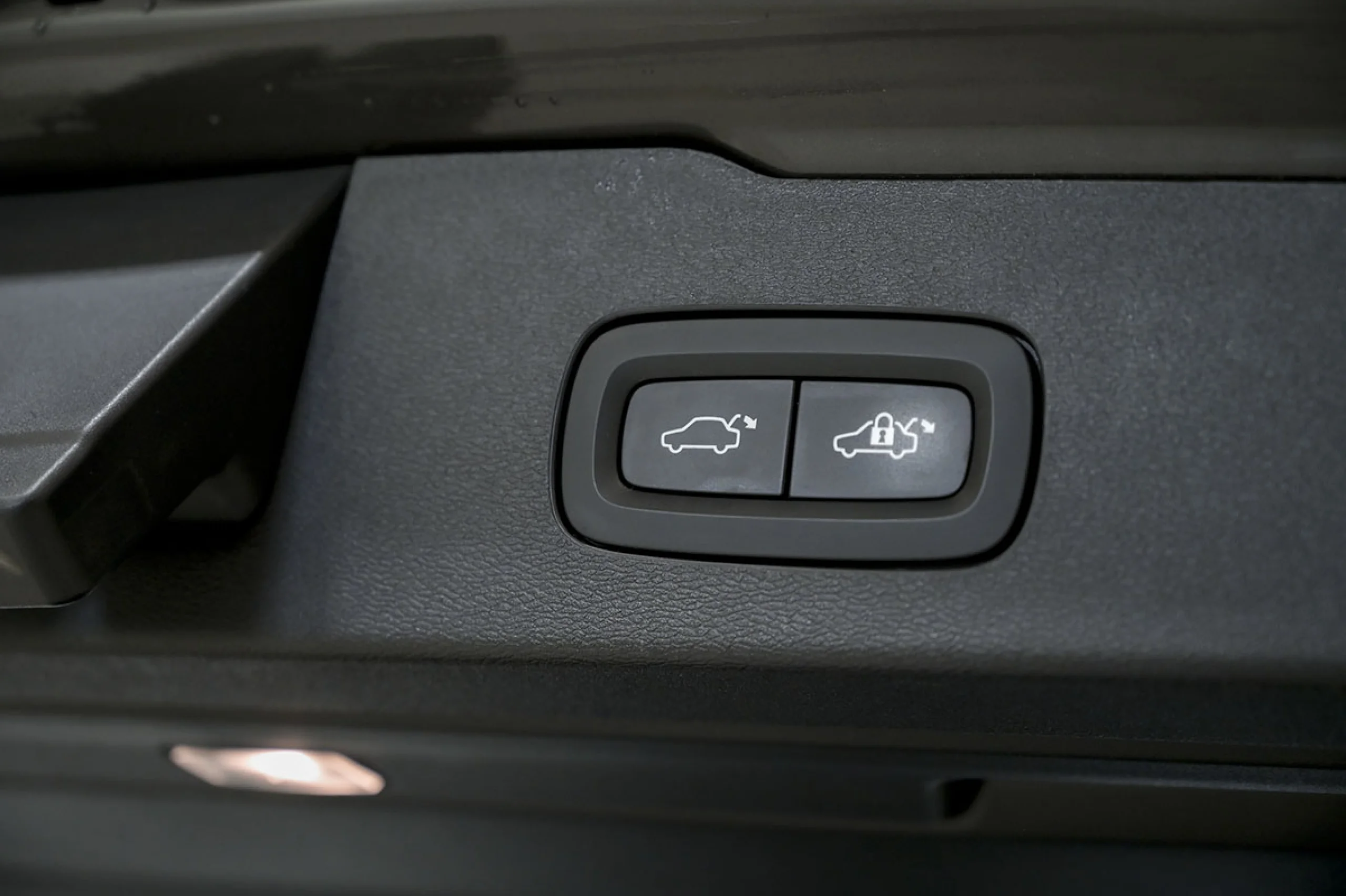 Volvo V60 Cross Country 2.0 B4 D AWD Cross Country Core Auto - Foto 37