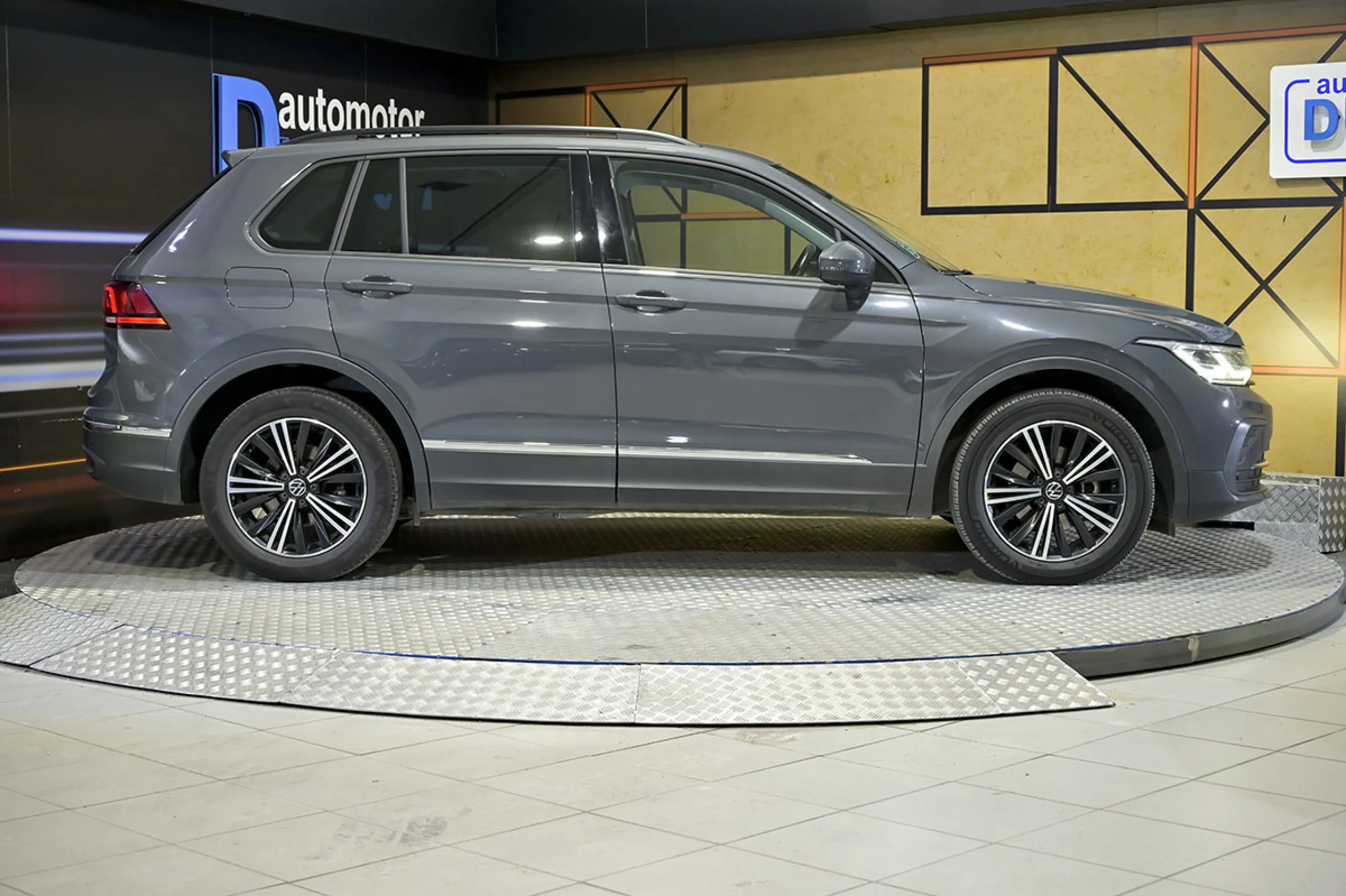 Volkswagen Tiguan Life 2.0 TDI 110kW 150CV DSG - Foto 20