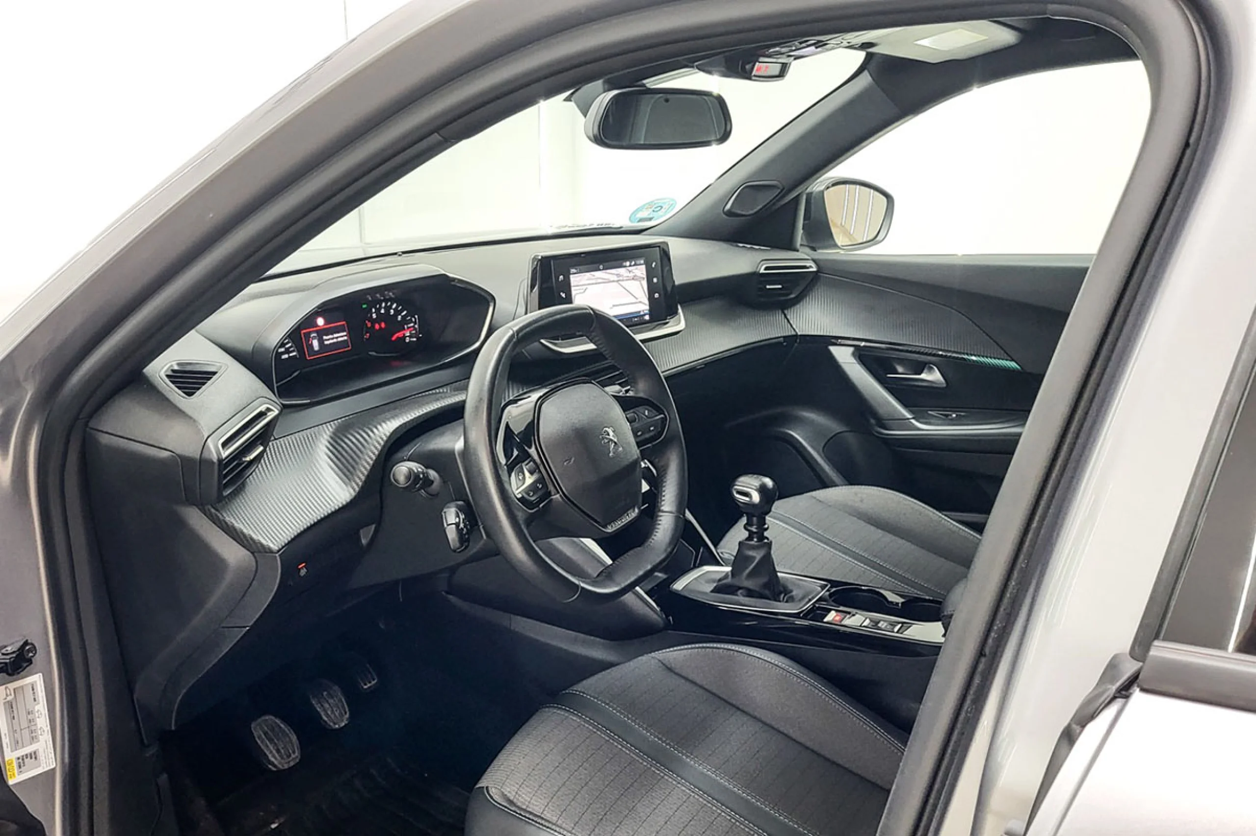 Peugeot 2008 Allure Puretech 130 SS 6 Vel. MAN - Foto 4