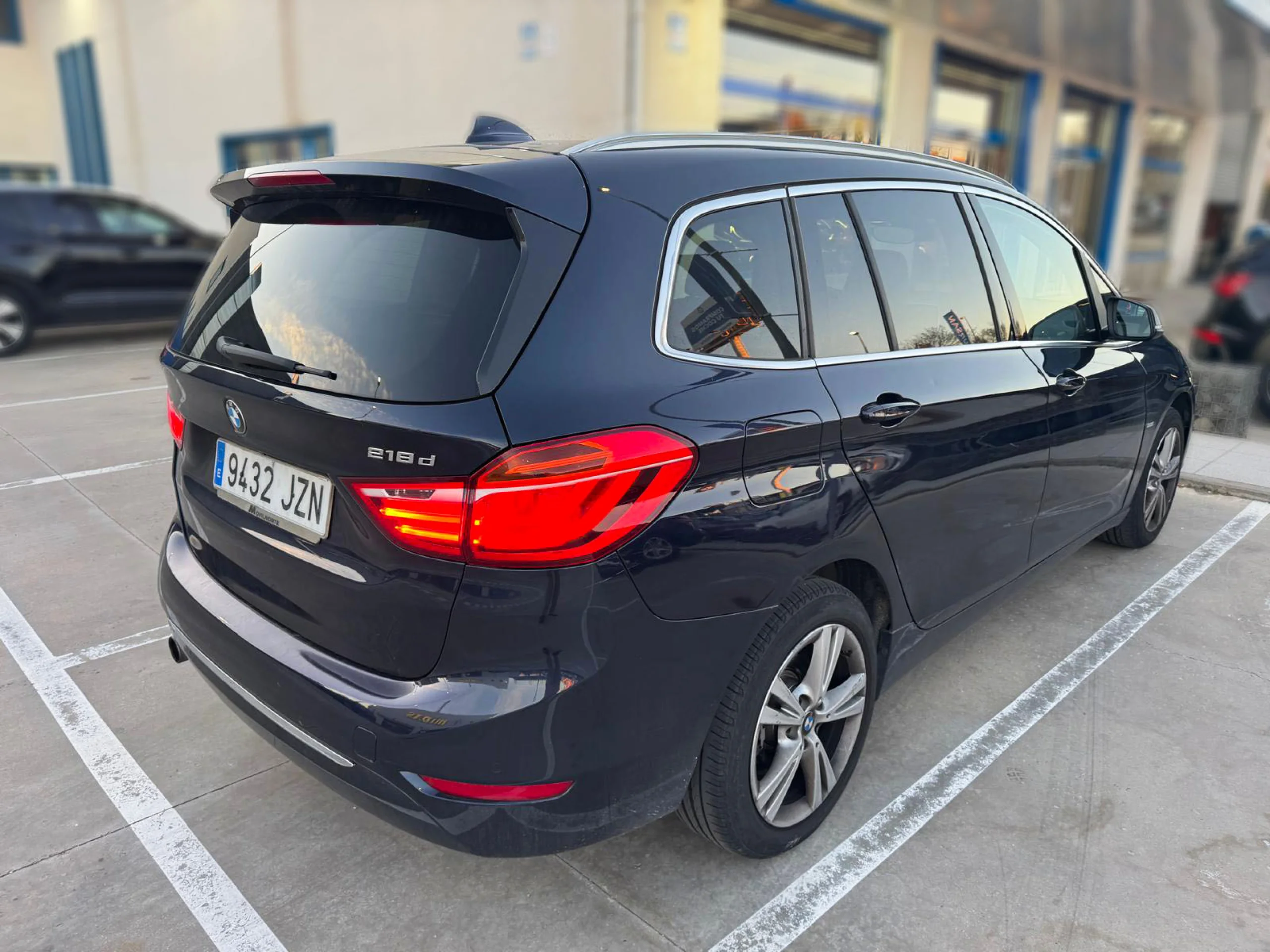 BMW 218 Serie 2 Gran Tourer 218d - Foto 4