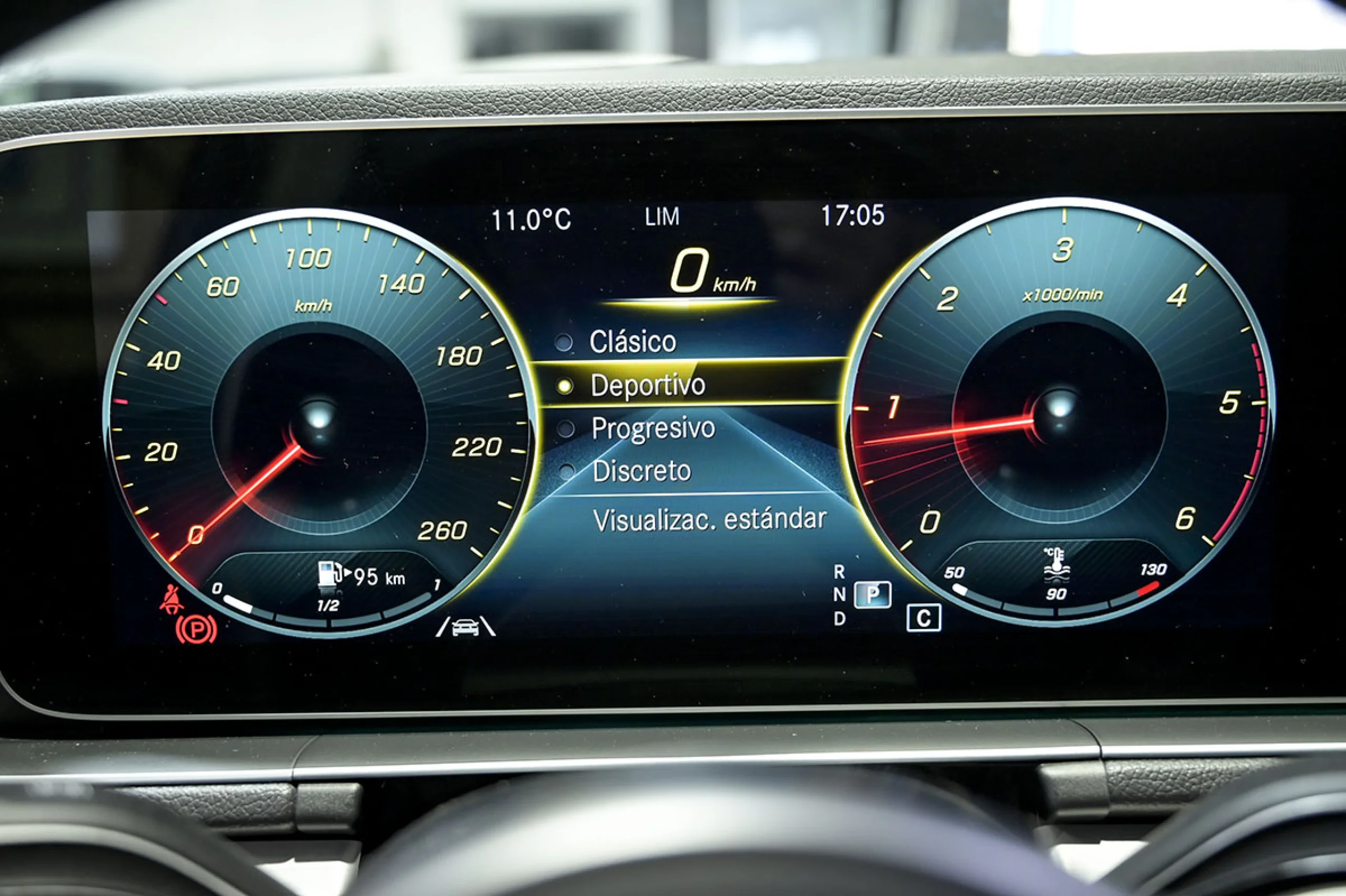 Mercedes-Benz GLE 300 BENZ GLE GLE 300 d 4MATIC - Foto 29