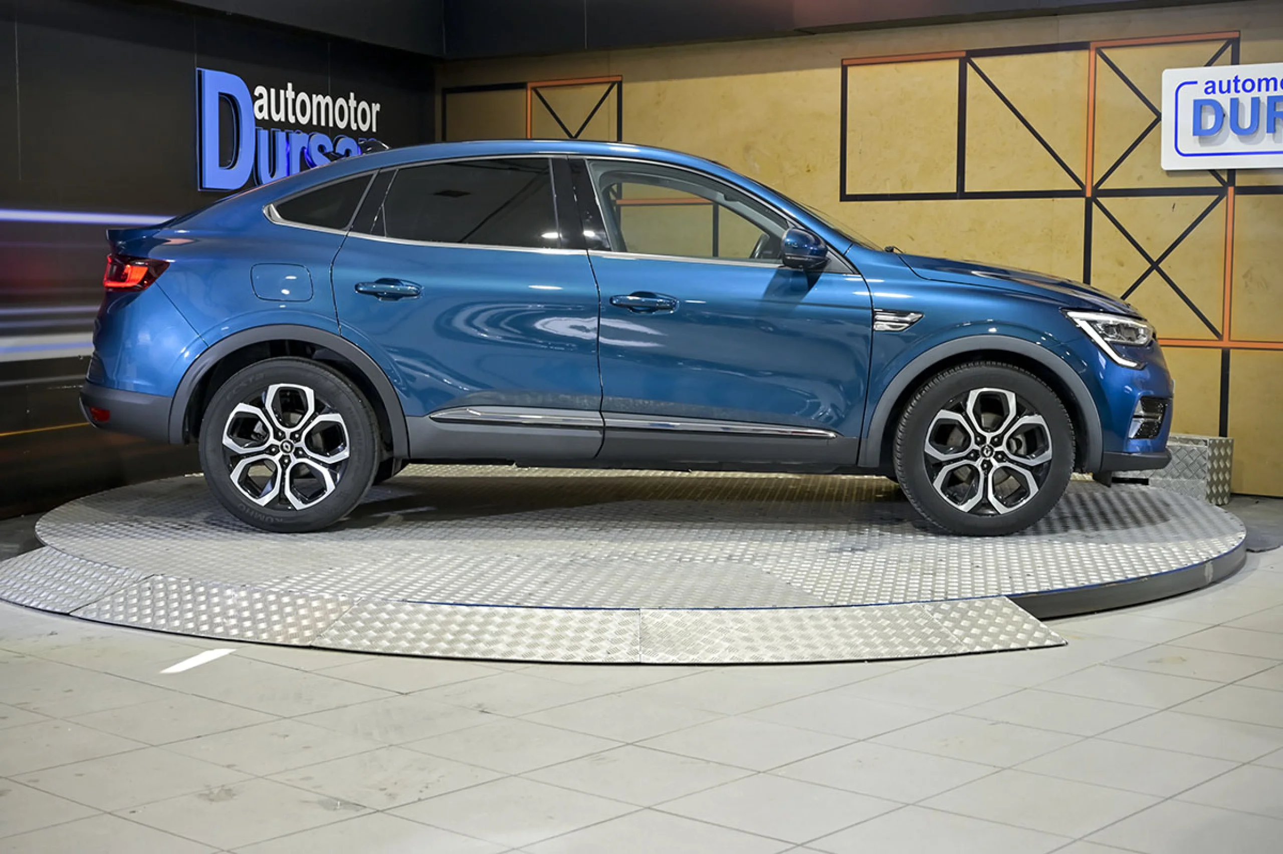 Renault Arkana Zen ETECH Hibrido 105kW145CV - Foto 17