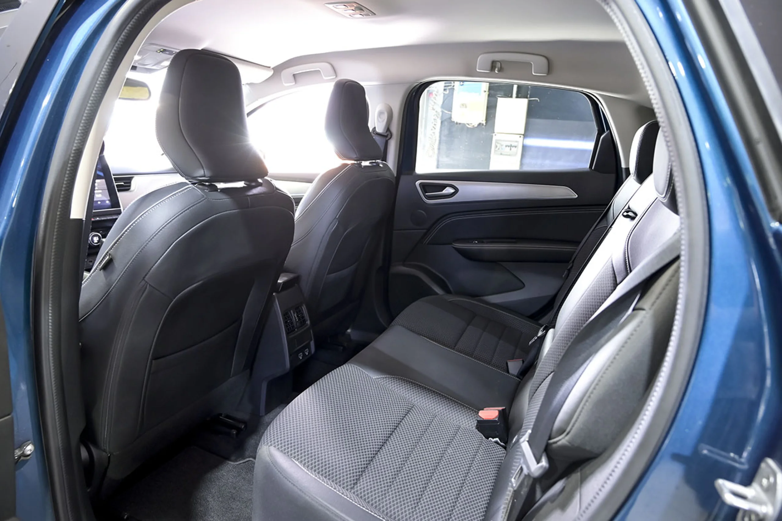 Renault Arkana Zen ETECH Hibrido 105kW145CV - Foto 19