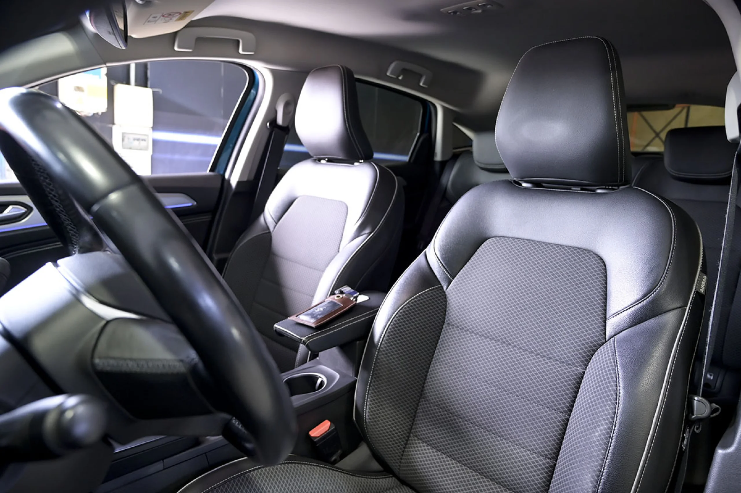 Renault Arkana Zen ETECH Hibrido 105kW145CV - Foto 18