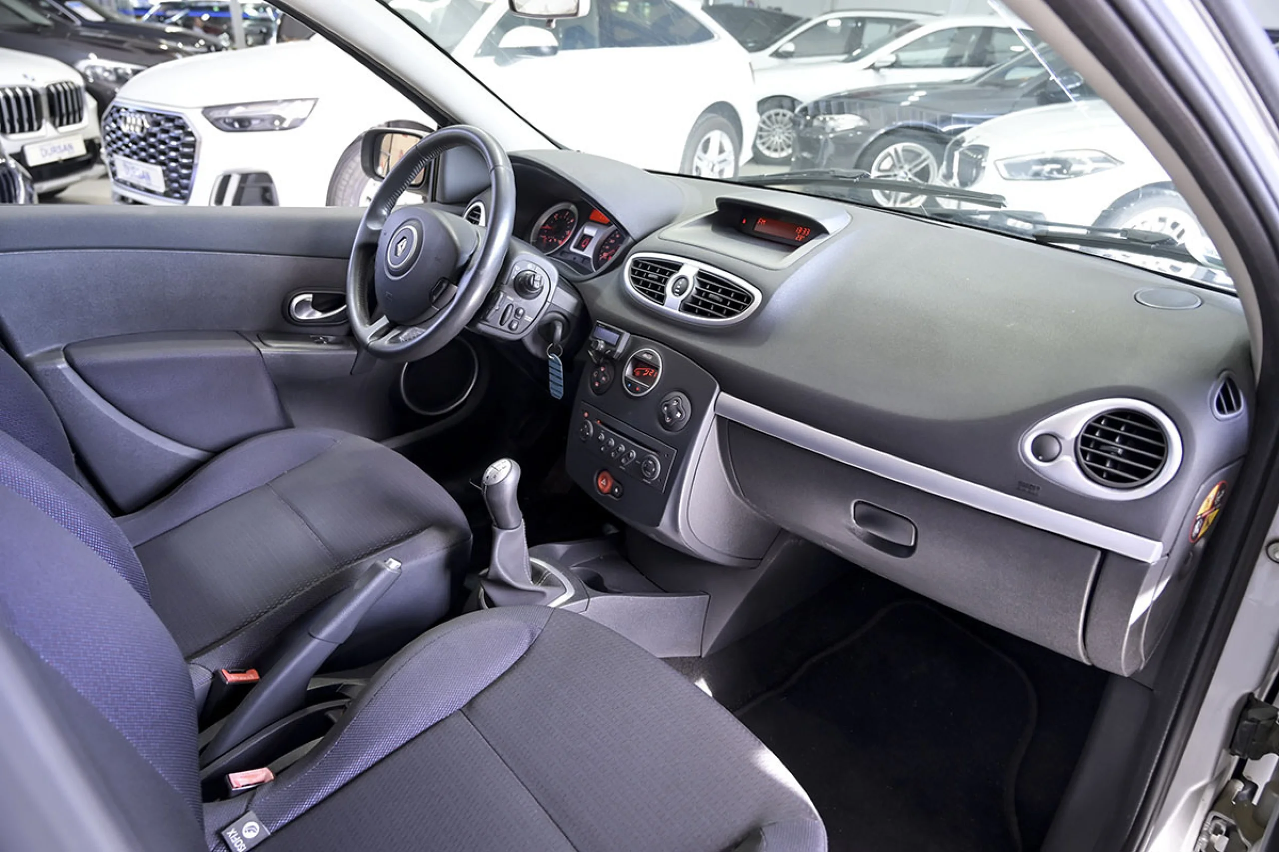 Renault Clio Dynamique 1.5DCI85 - Foto 29