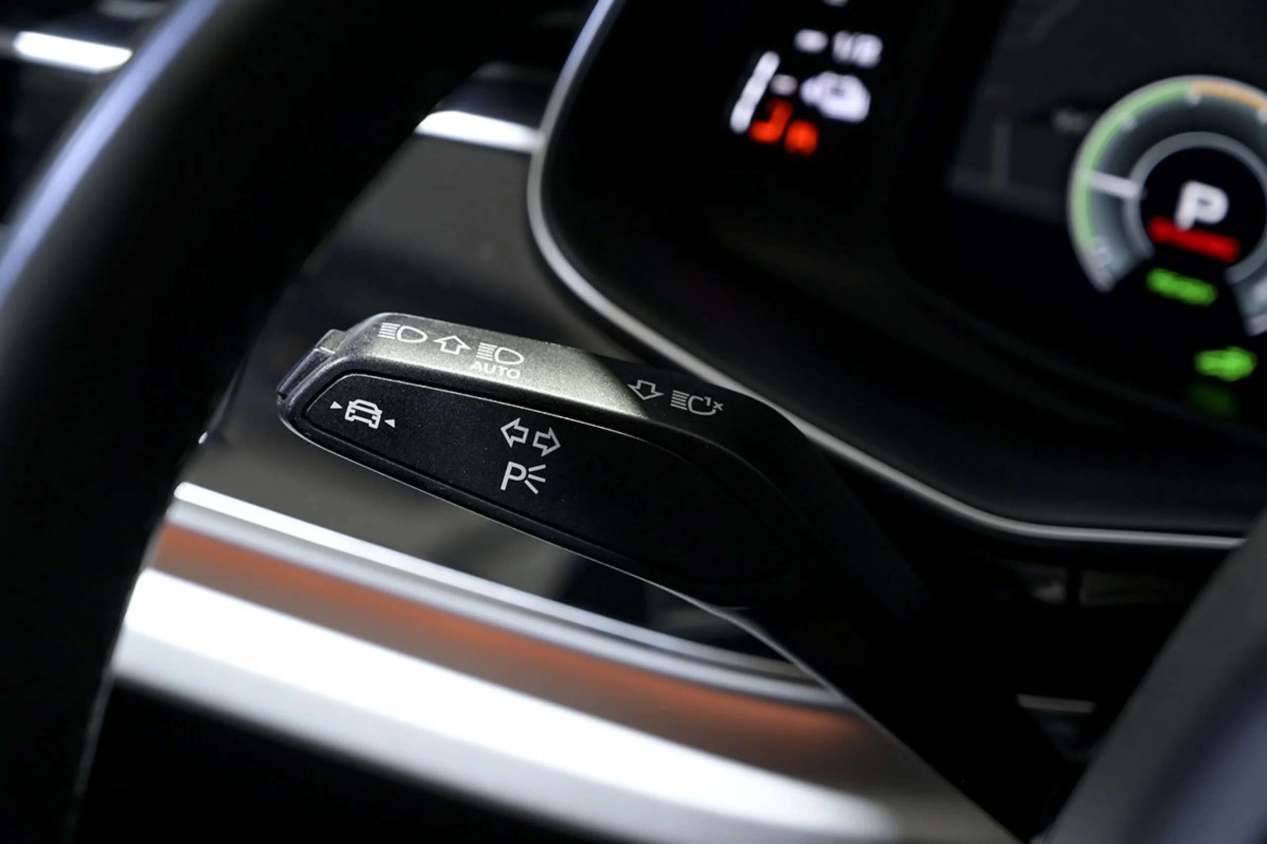 Audi Q8 55 TFSIe 280kW 381CV quattro tiptronic - Foto 38