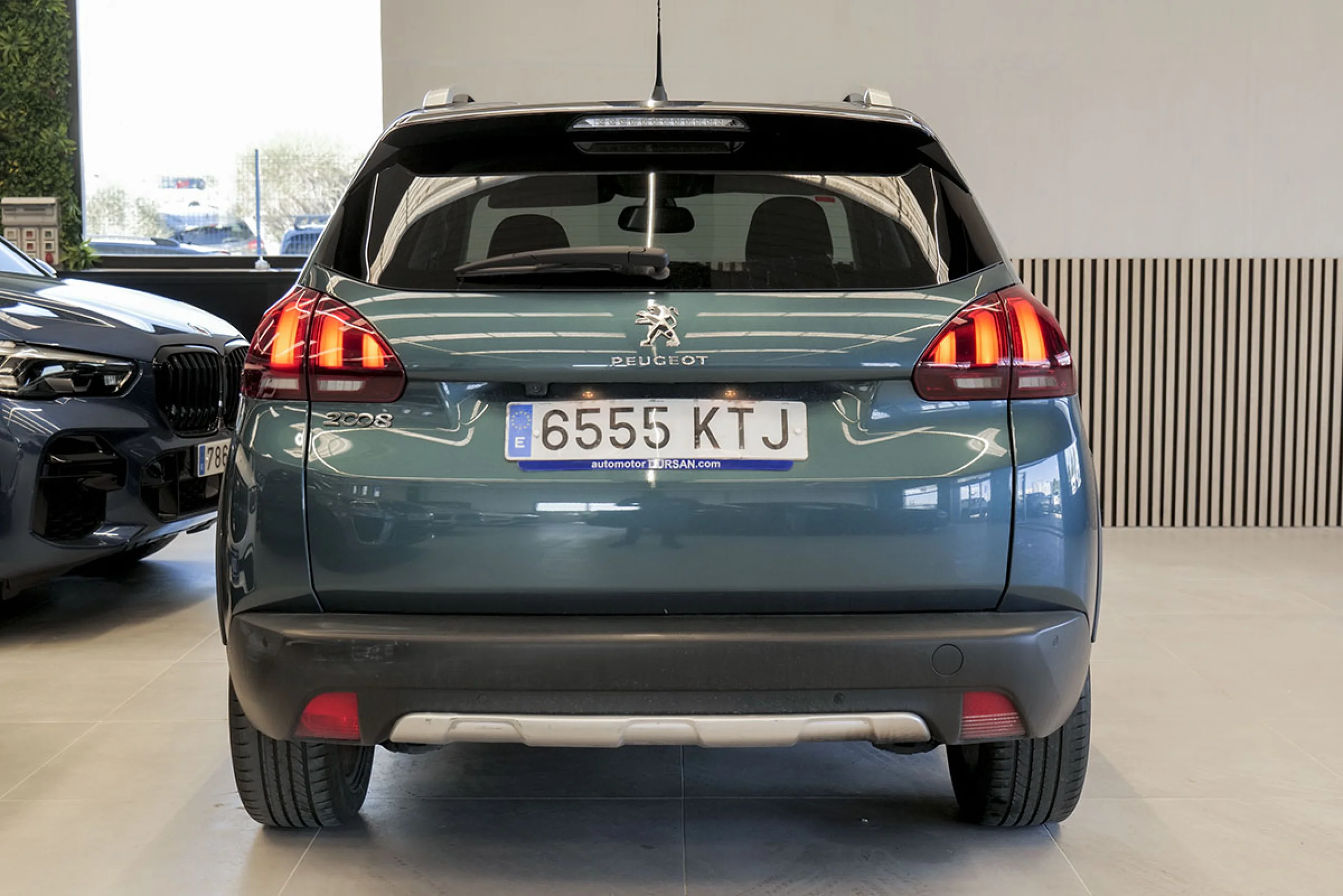 Peugeot 2008 Allure BlueHDi 120 SS EAT6 - Foto 10