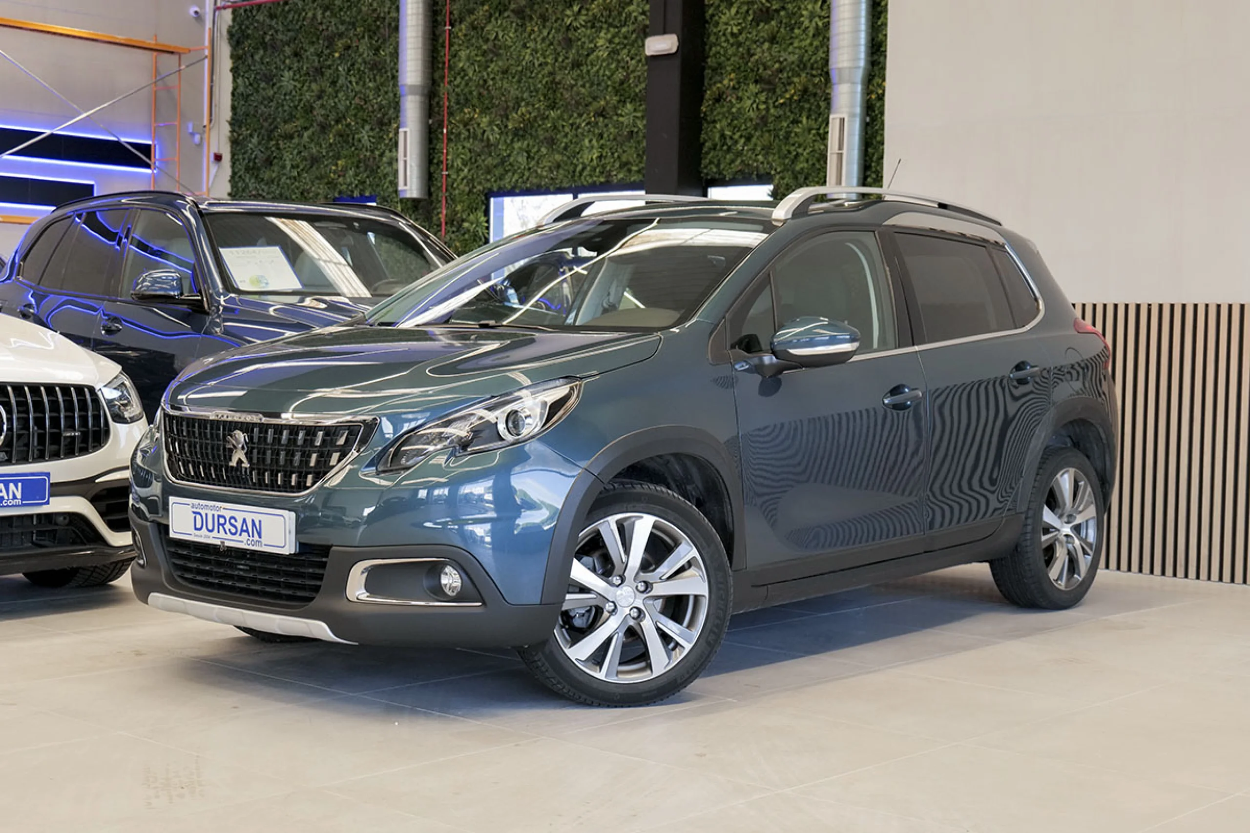 Peugeot 2008 Allure BlueHDi 120 SS EAT6 - Foto 1