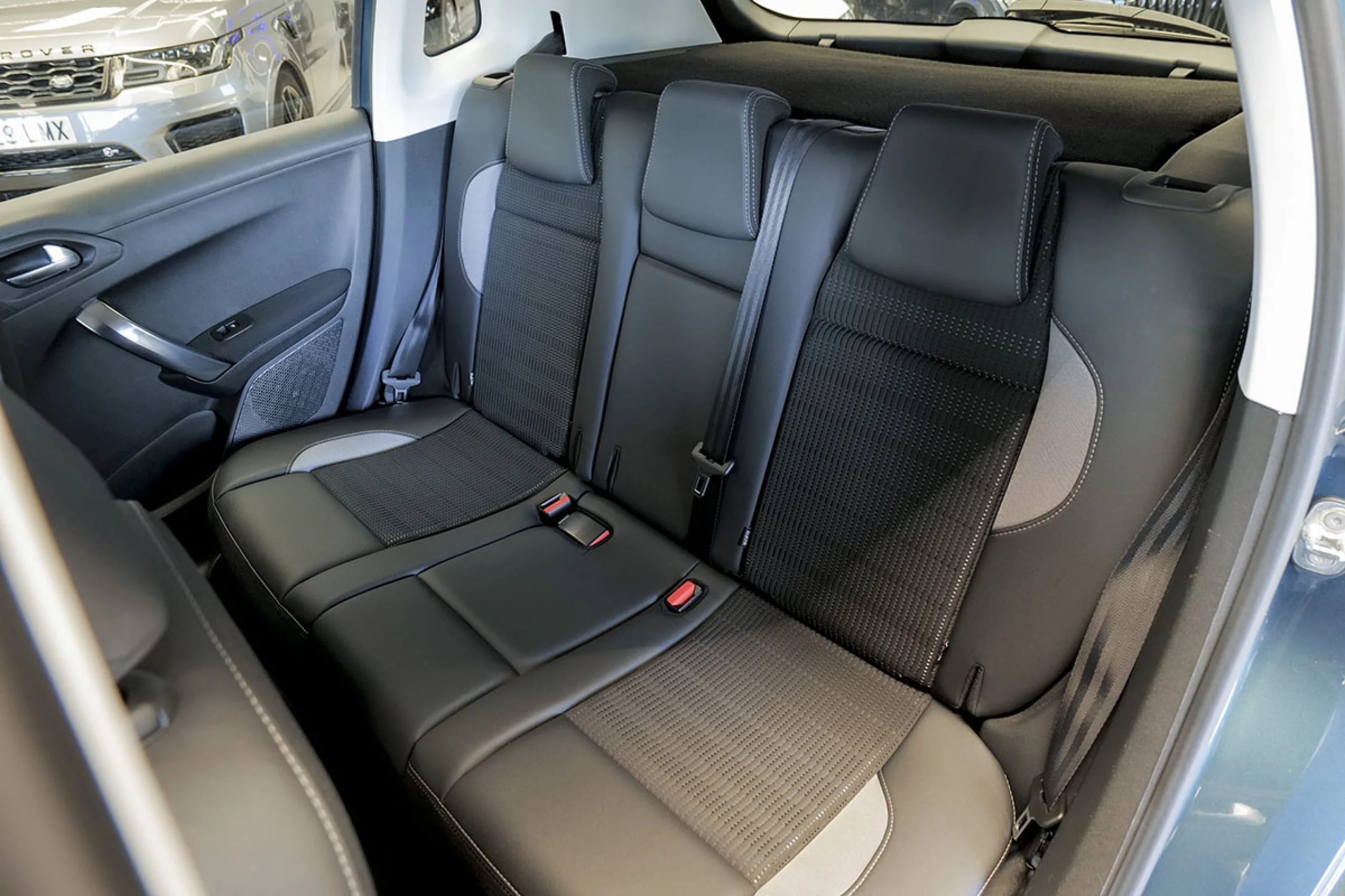 Peugeot 2008 Allure BlueHDi 120 SS EAT6 - Foto 15