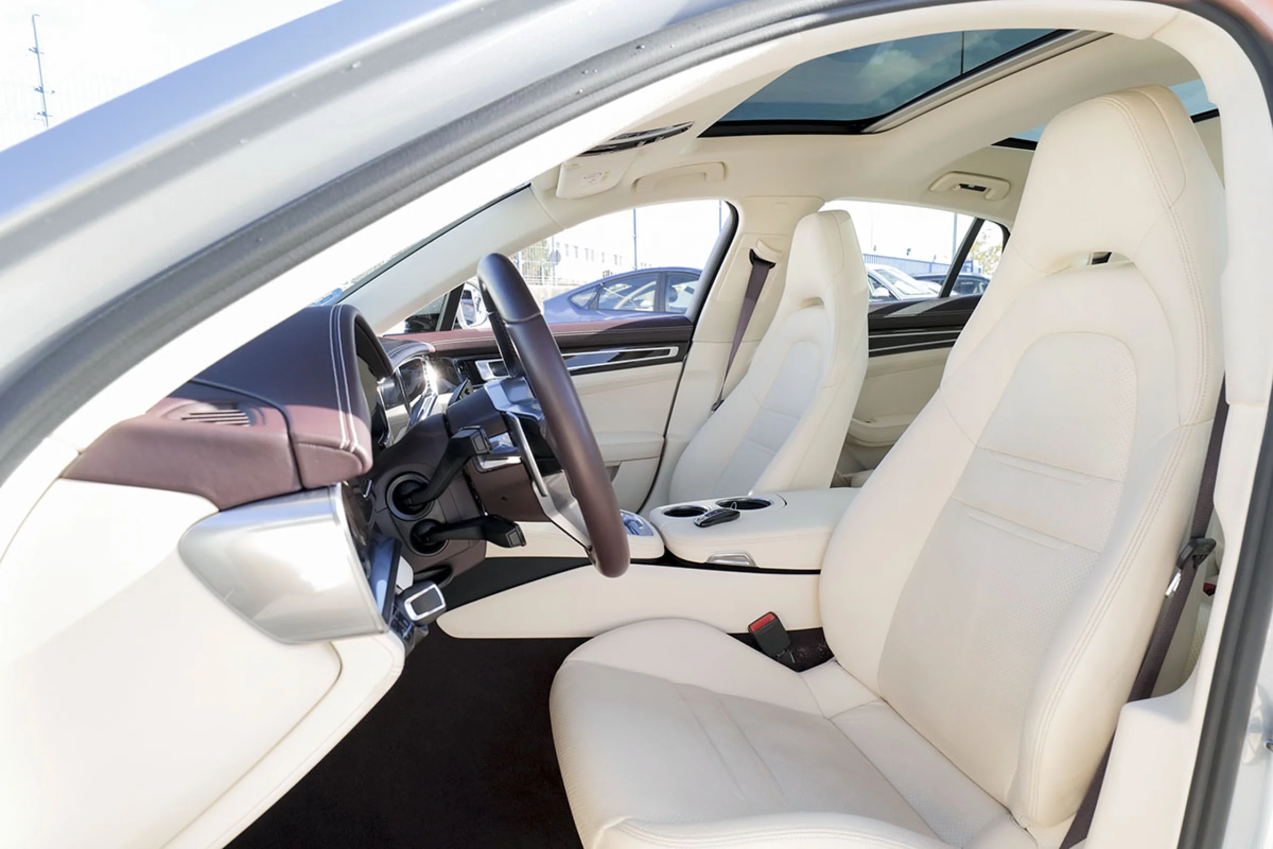 Porsche Panamera 4 EHybrid - Foto 7