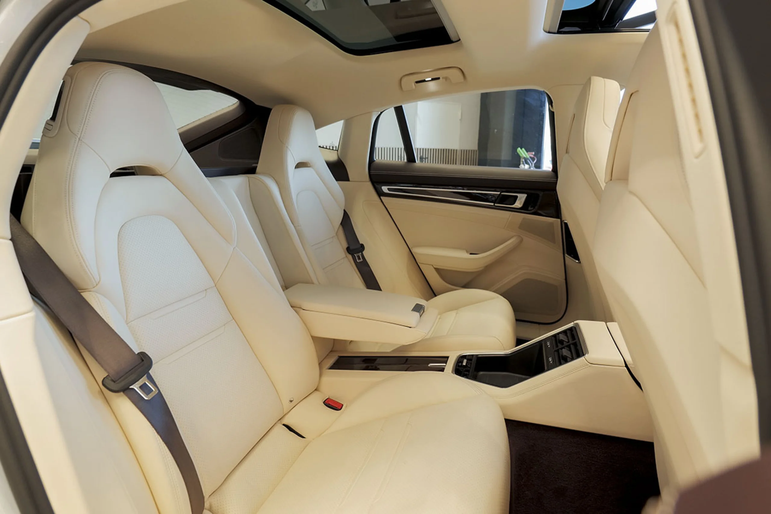 Porsche Panamera 4 EHybrid - Foto 16