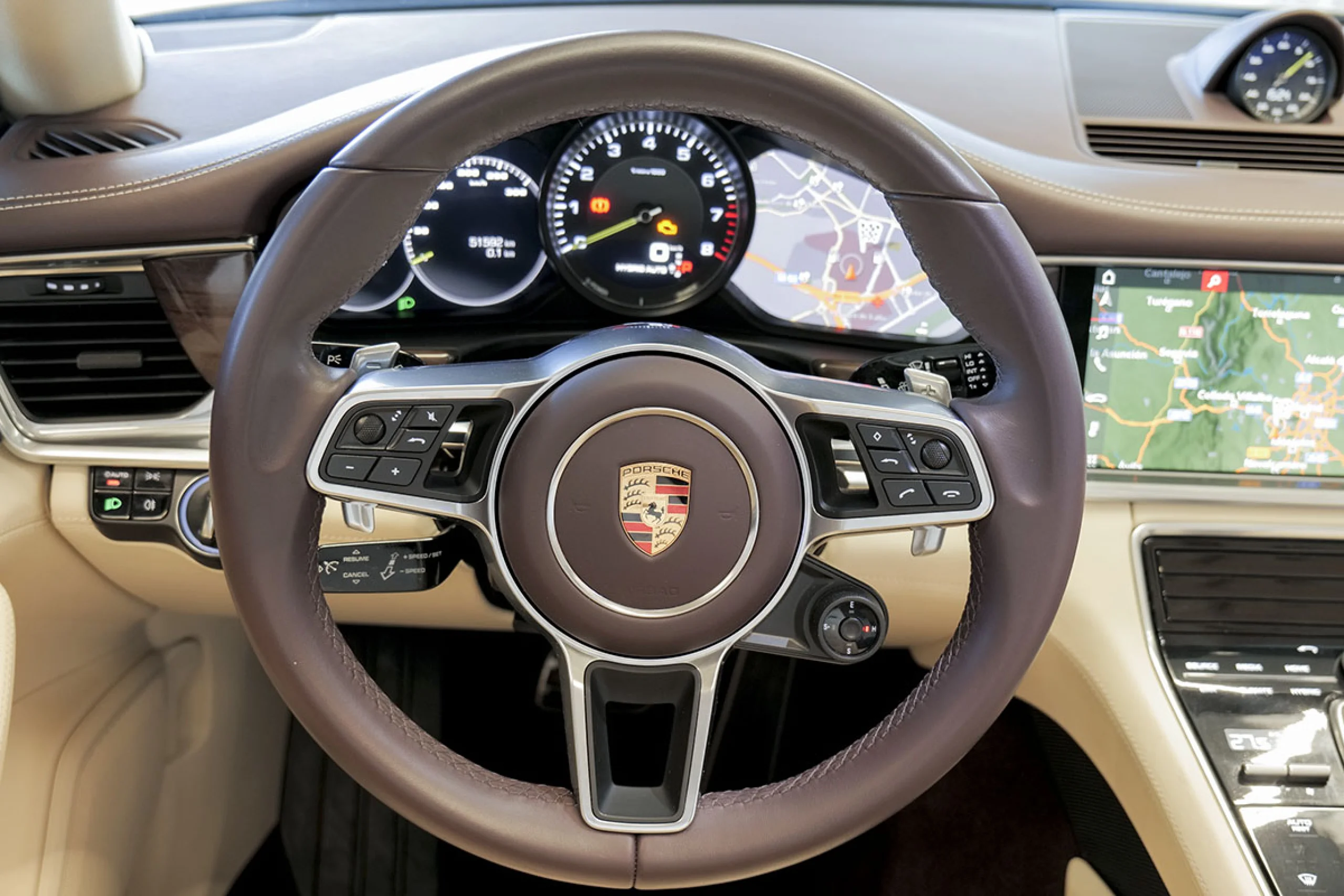 Porsche Panamera 4 EHybrid - Foto 26