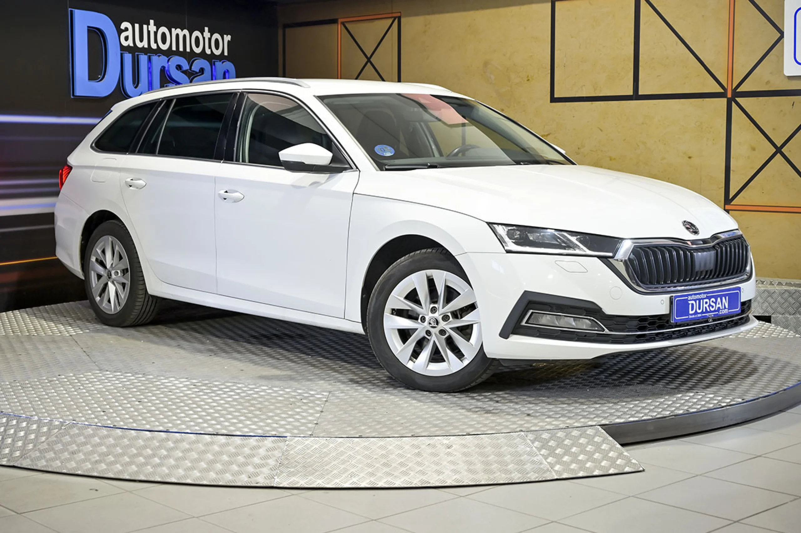 Skoda Octavia Combi 1.4 TSI 110kW150kW DSG PHEV Ambit - Foto 3