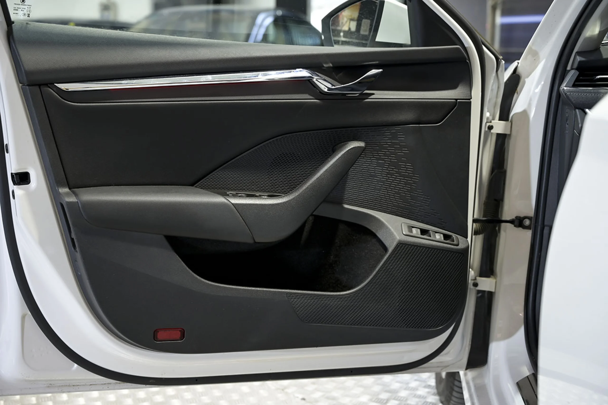 Skoda Octavia Combi 1.4 TSI 110kW150kW DSG PHEV Ambit - Foto 44