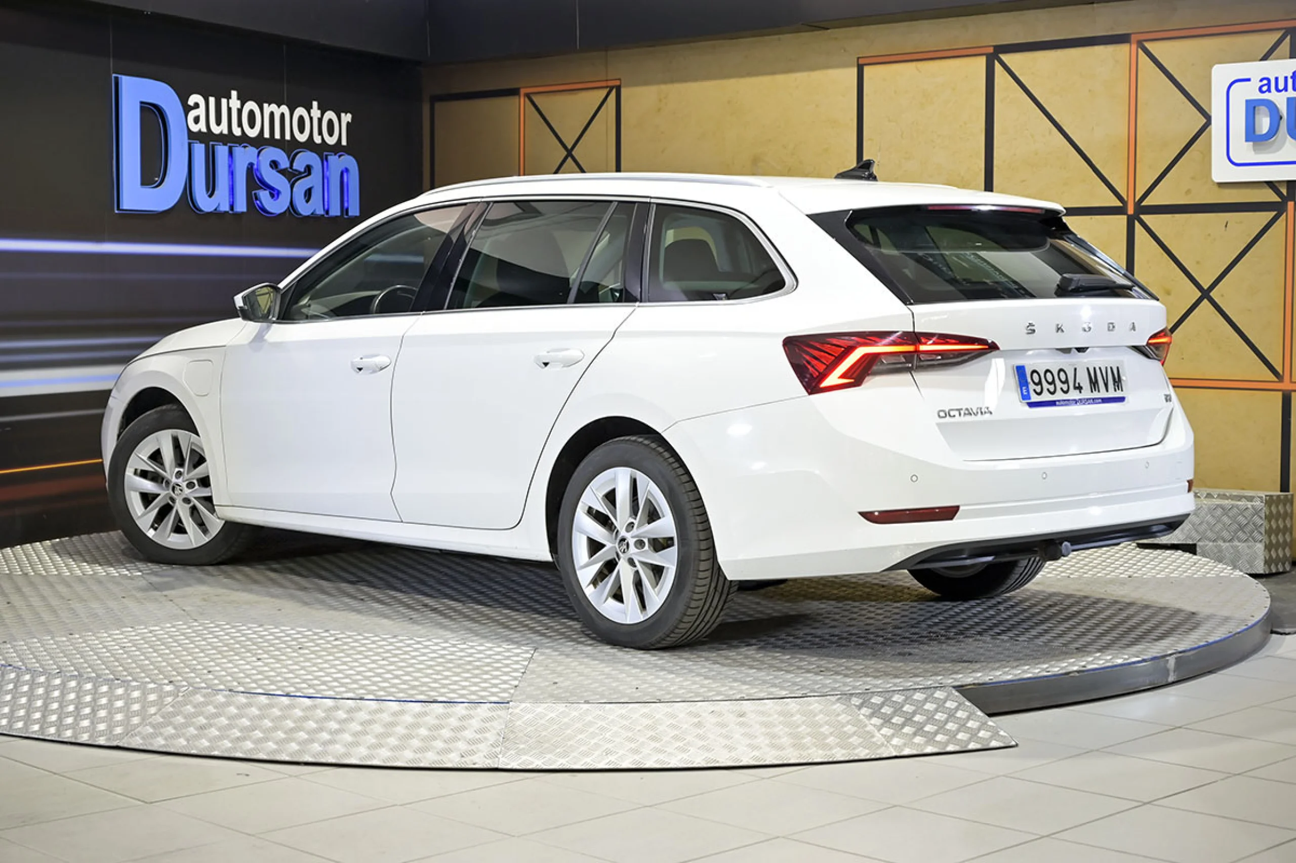 Skoda Octavia Combi 1.4 TSI 110kW150kW DSG PHEV Ambit - Foto 4