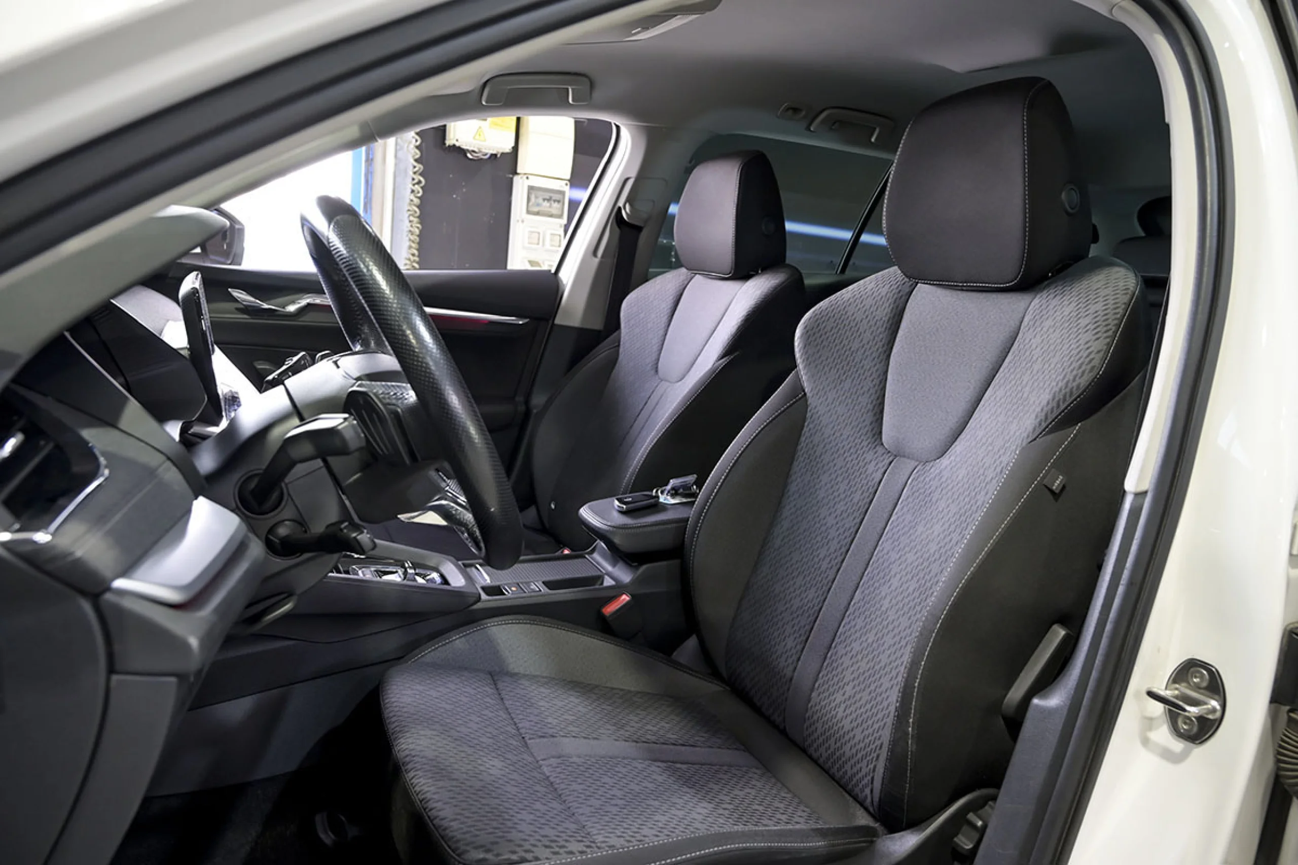 Skoda Octavia Combi 1.4 TSI 110kW150kW DSG PHEV Ambit - Foto 24