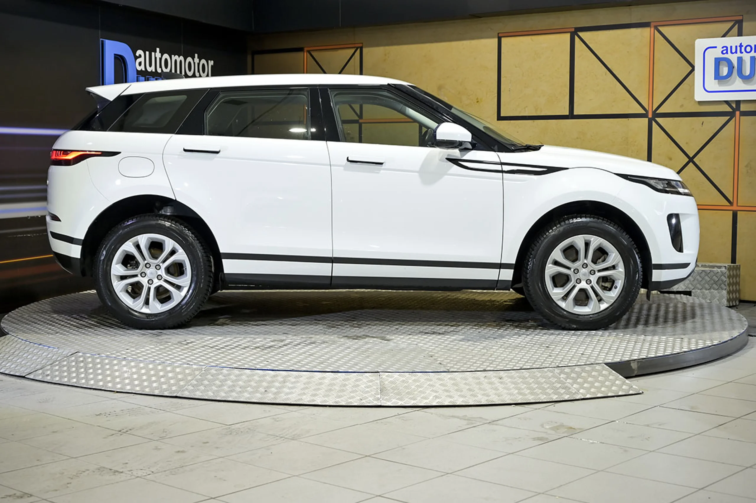 Land Rover Range Rover Evoque 2.0 D150 RDynamic S AUTO 4WD MHEV - Foto 18