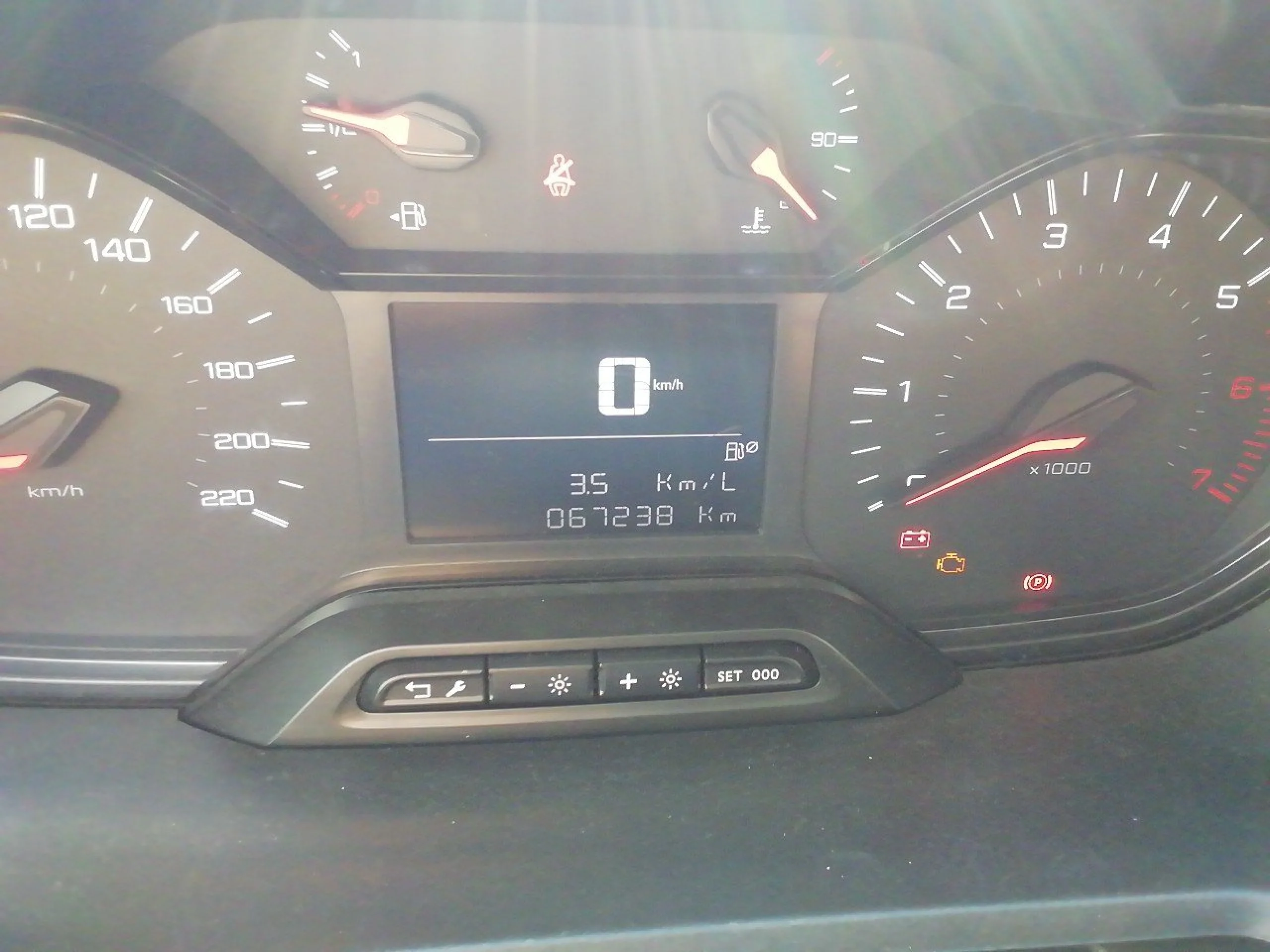 Peugeot Partner Premium Standard 600kg BlueHDi 73kW - Foto 8