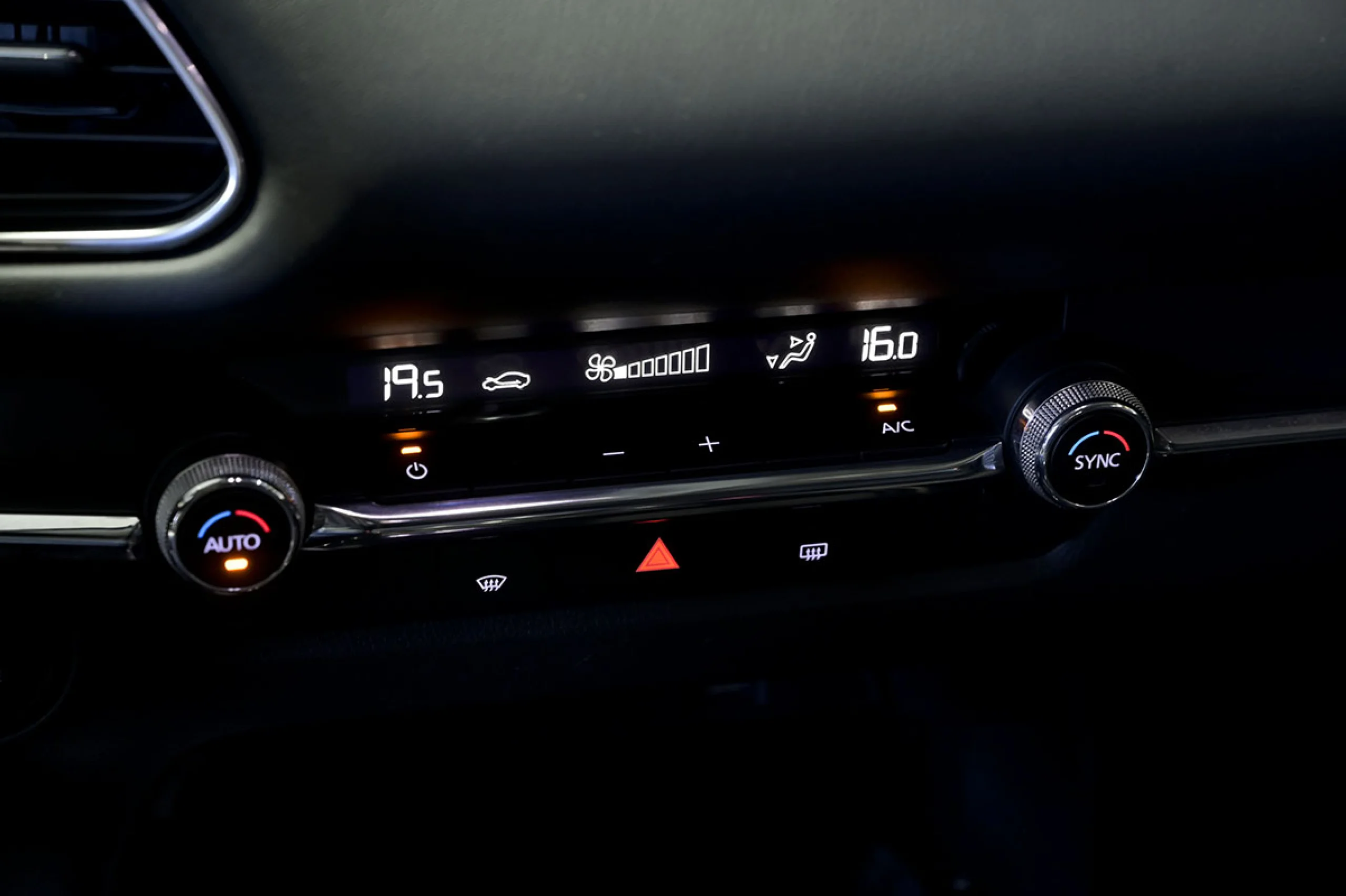 Mazda CX-30 SKYACTIVX 2.0 132 kW Evolution - Foto 35