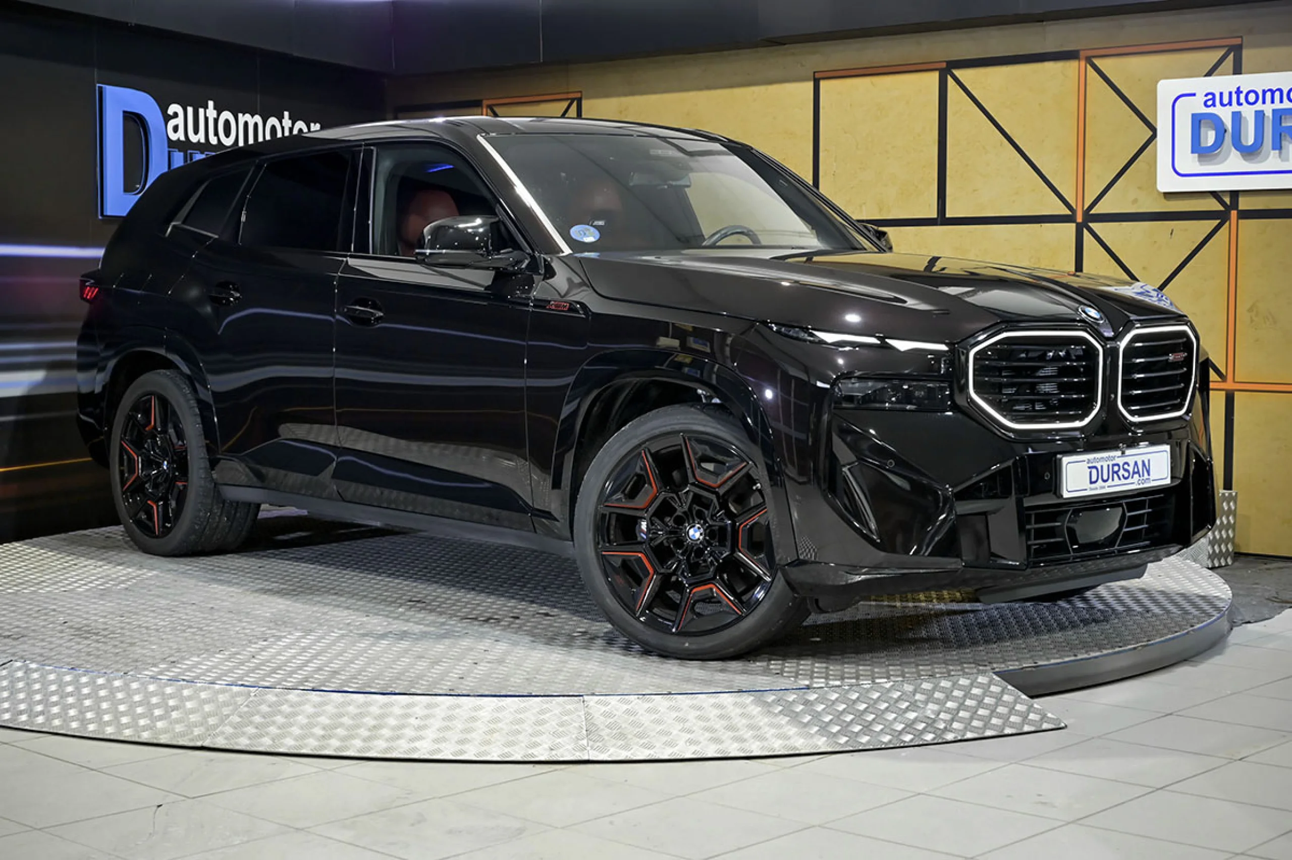 BMW XM XM 550 kW 748 CV Label Red - Foto 3