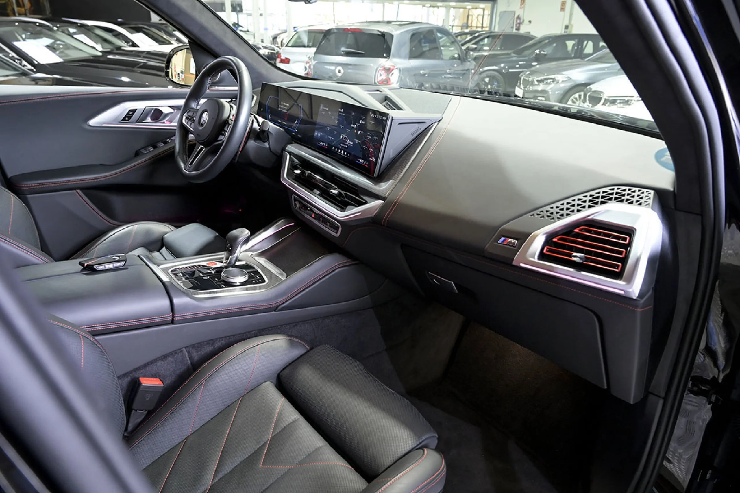 BMW XM XM 550 kW 748 CV Label Red - Foto 36