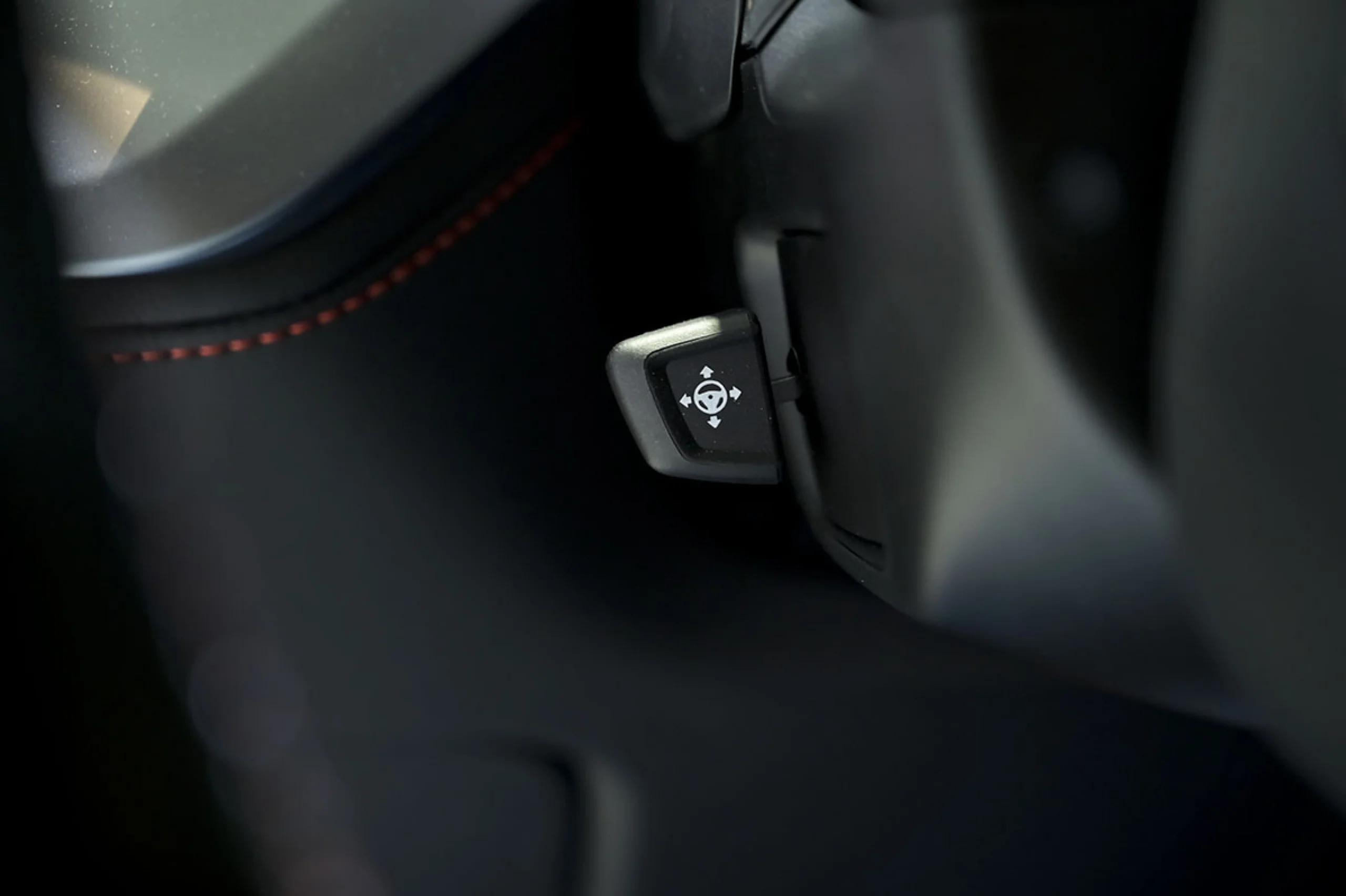 BMW XM XM 550 kW 748 CV Label Red - Foto 43