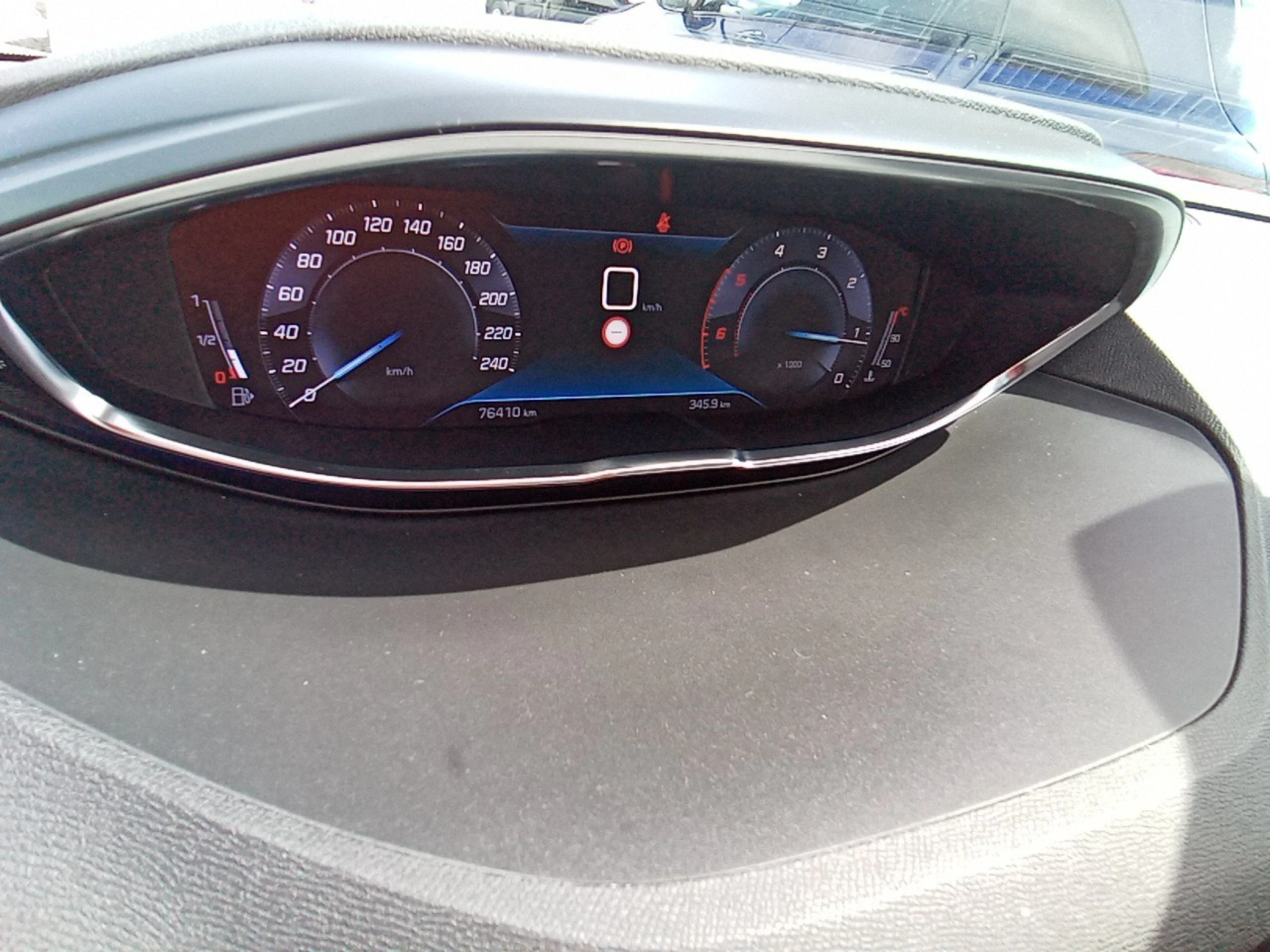 Peugeot 3008 1.5 BlueHDi 96kW (130CV) S&amp;S Allure - Foto 8