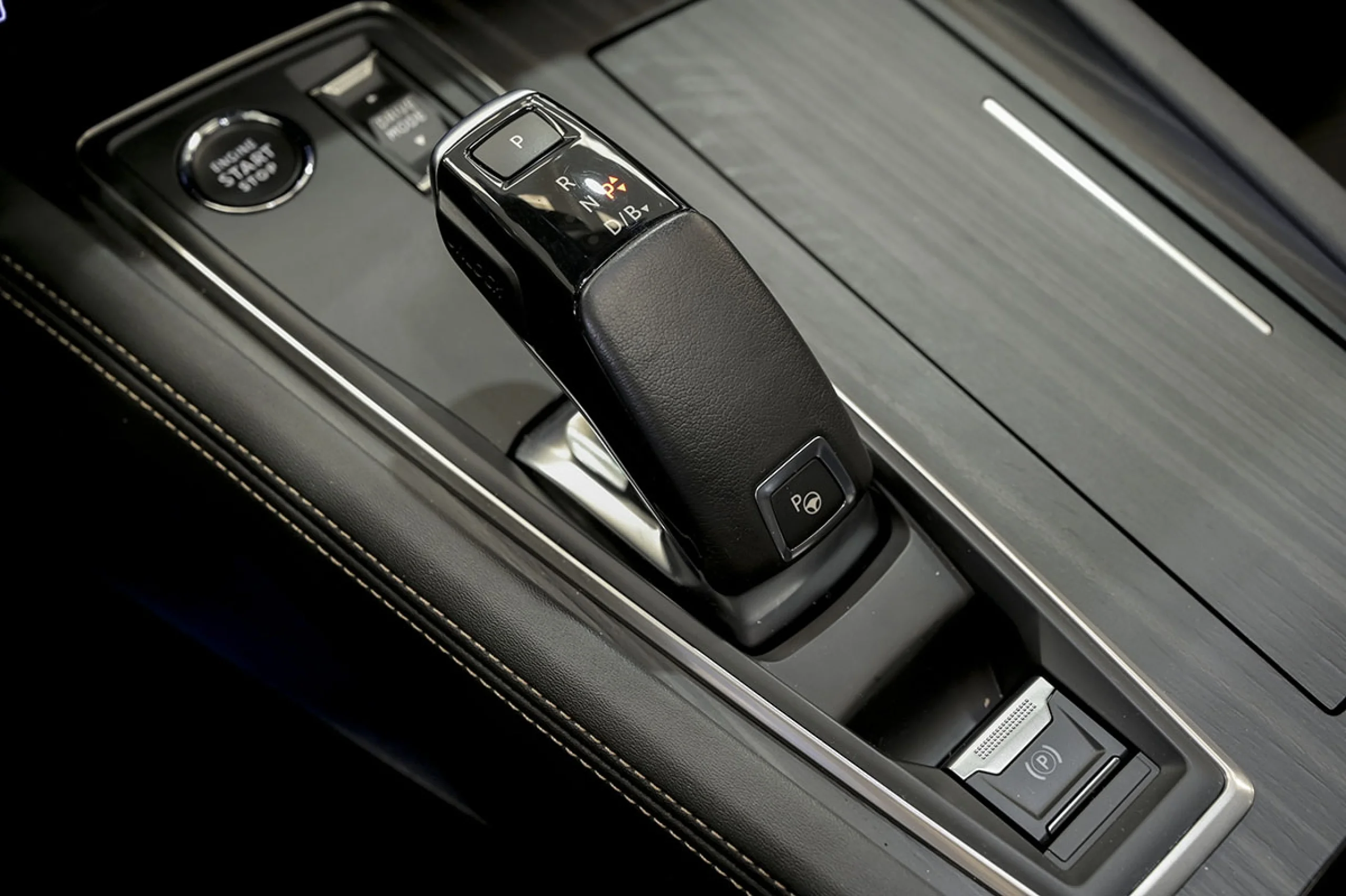 Peugeot 508 Hybrid SW GT HYBRID 225 eEAT8 - Foto 38