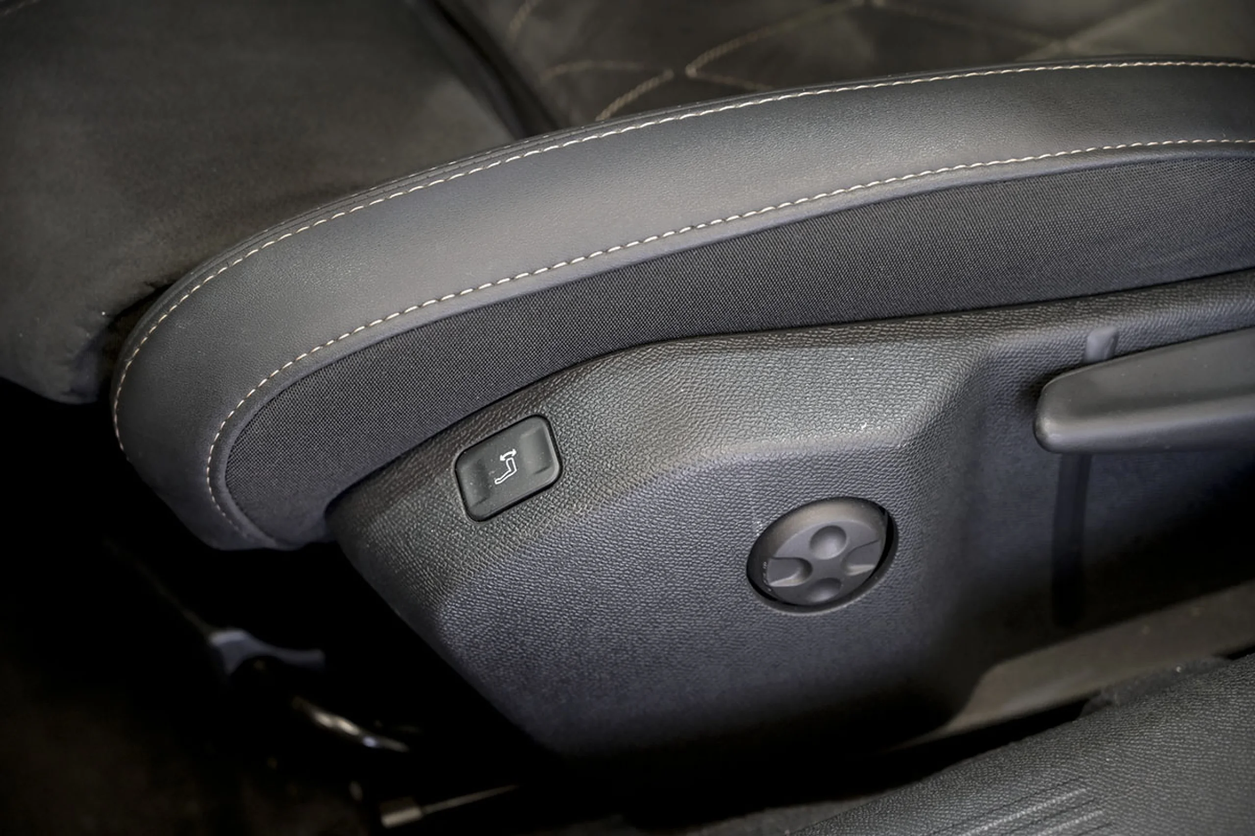 Peugeot 508 Hybrid SW GT HYBRID 225 eEAT8 - Foto 26