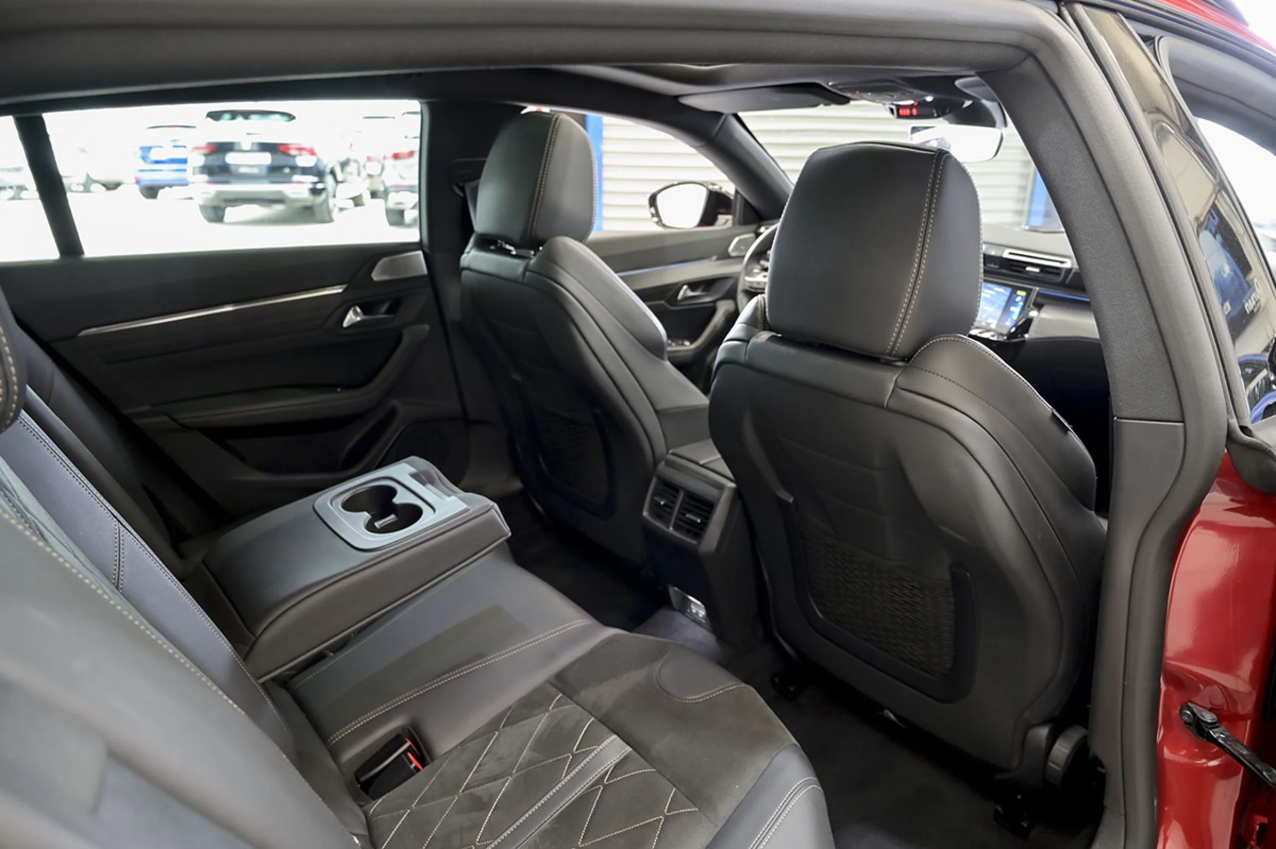 Peugeot 508 Hybrid SW GT HYBRID 225 eEAT8 - Foto 14