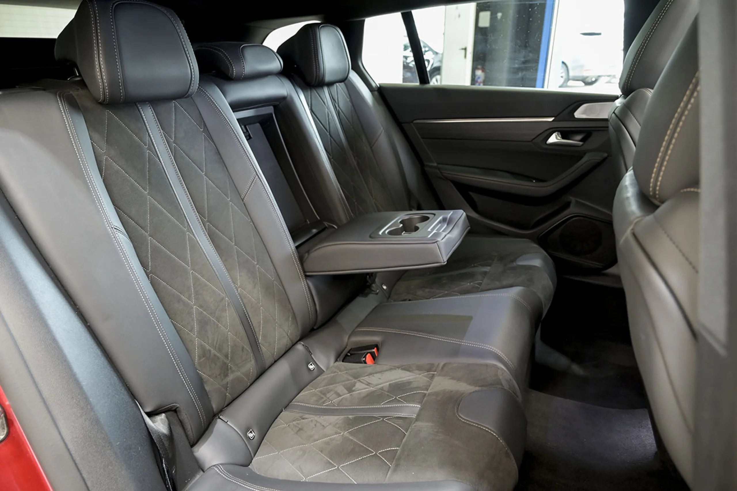 Peugeot 508 Hybrid SW GT HYBRID 225 eEAT8 - Foto 47