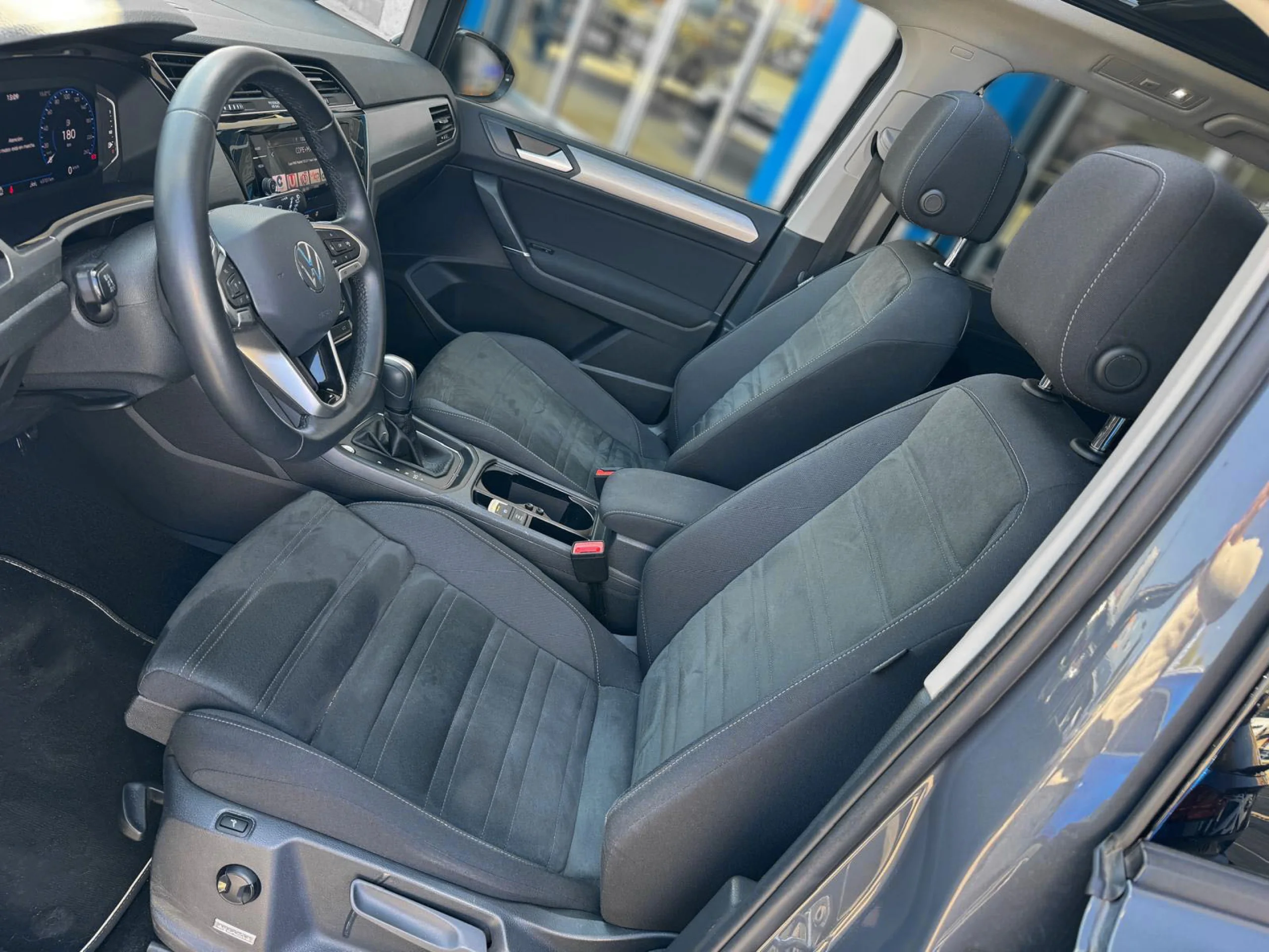 Volkswagen Touran Mas 1.5 TSI 110kW 150CV DSG - Foto 4