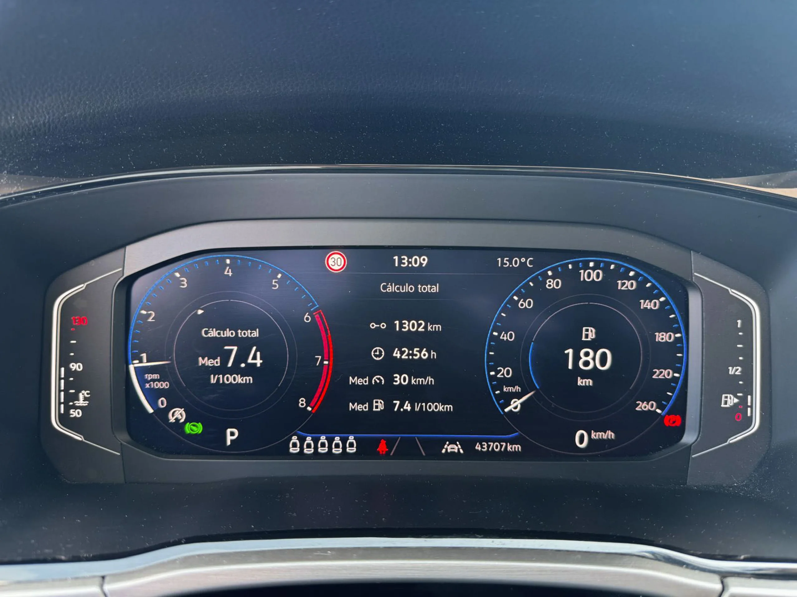 Volkswagen Touran Mas 1.5 TSI 110kW 150CV DSG - Foto 6