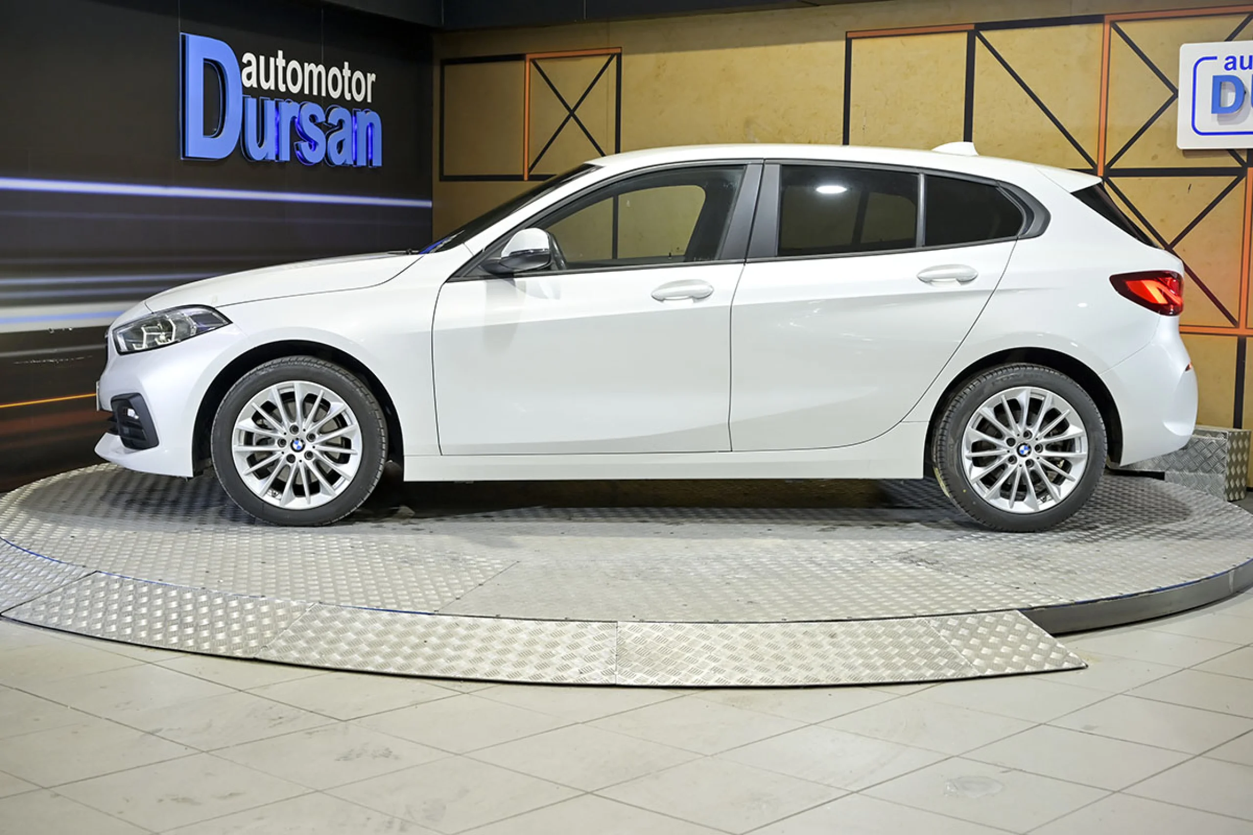 BMW 118 Serie 1 118d - Foto 12