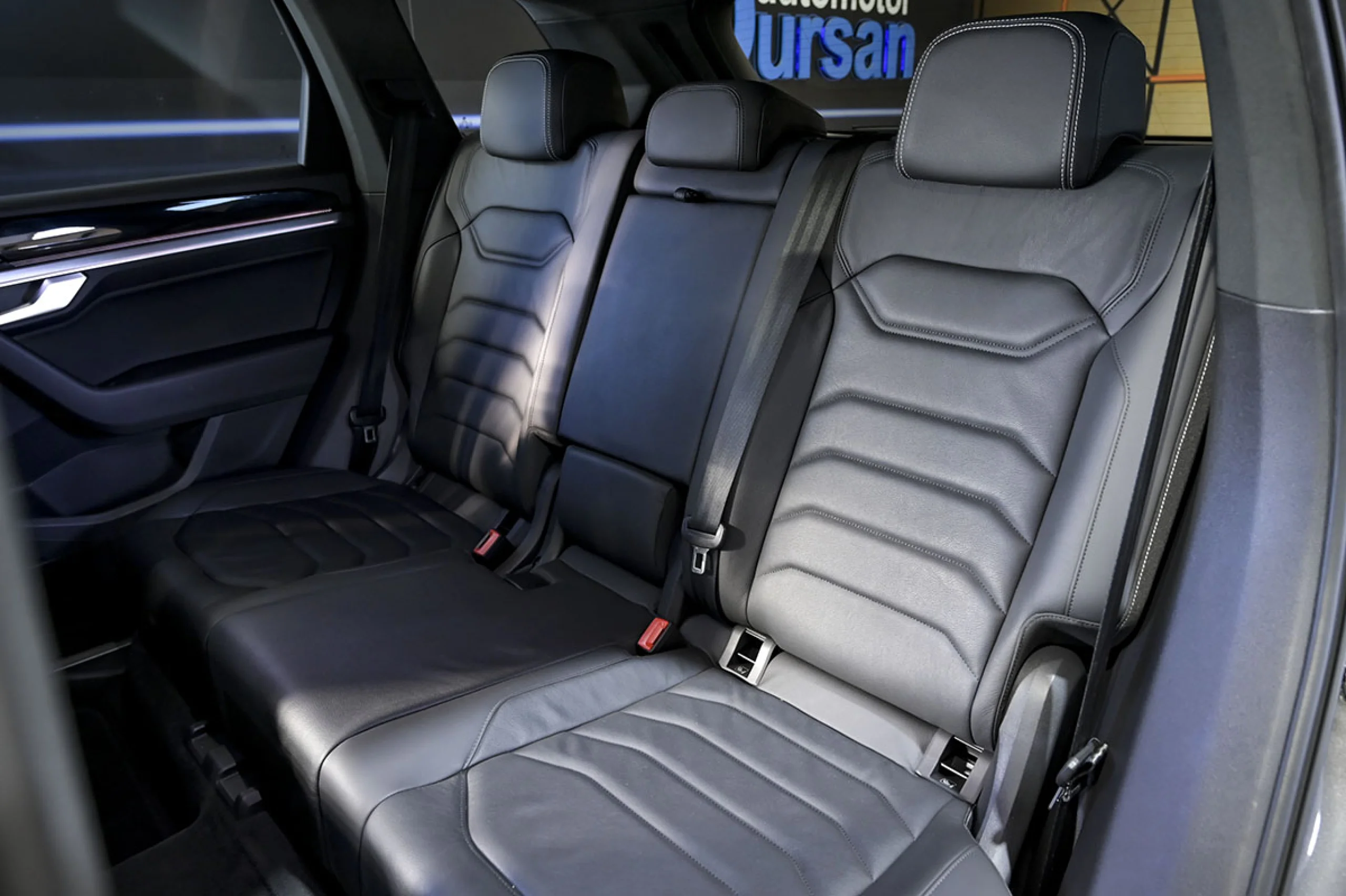 Volkswagen Touareg Prem Eleg 3.0 V6 TDI 210kW Tip 4M - Foto 16