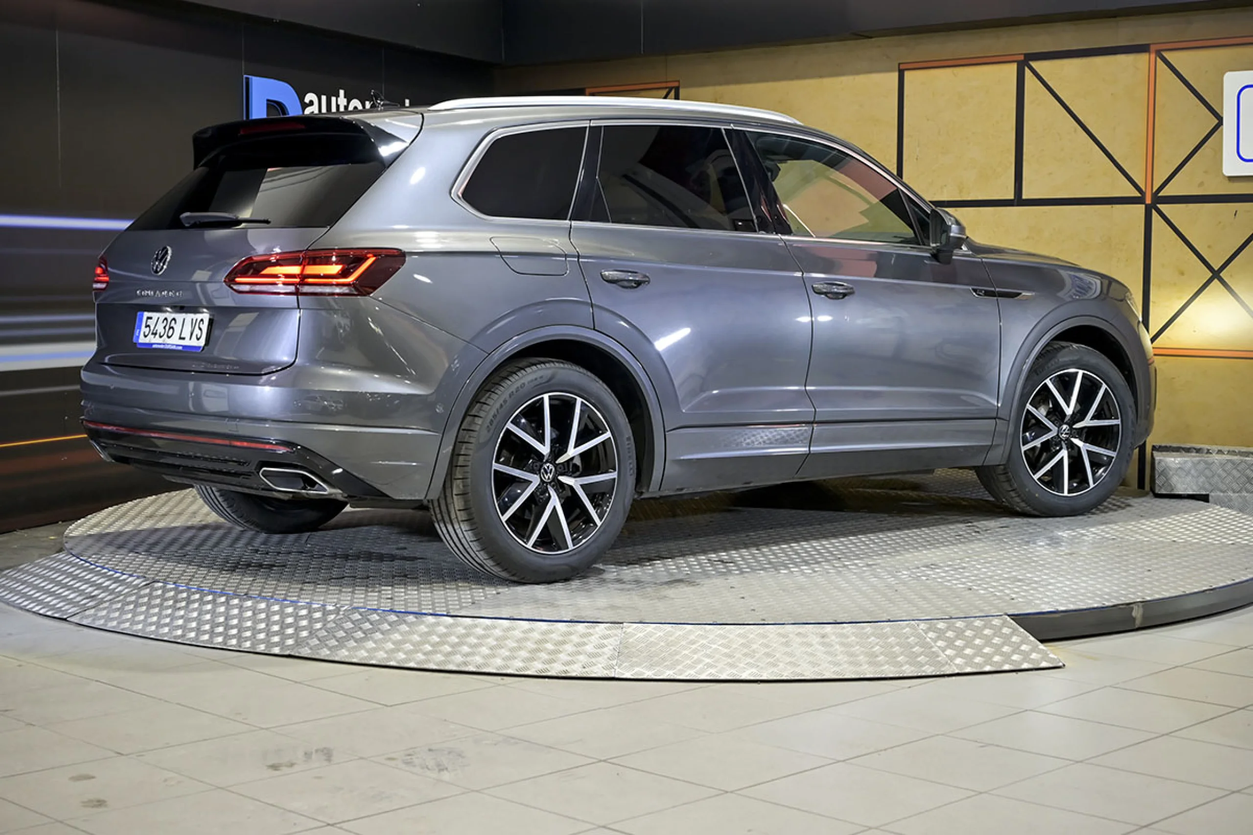 Volkswagen Touareg Prem Eleg 3.0 V6 TDI 210kW Tip 4M - Foto 5