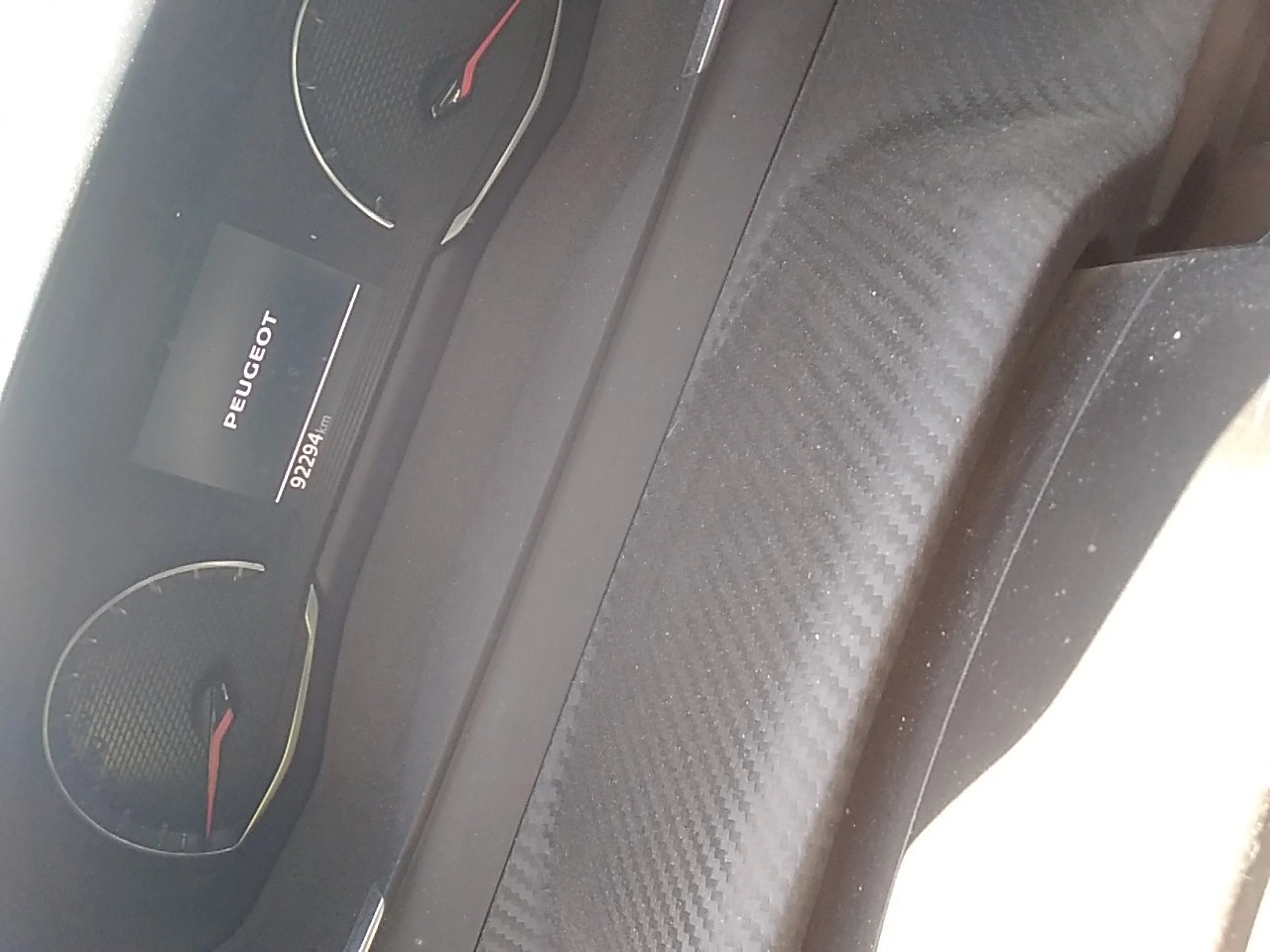 Peugeot 2008 Active BlueHDI 81kW (110CV) - Foto 8