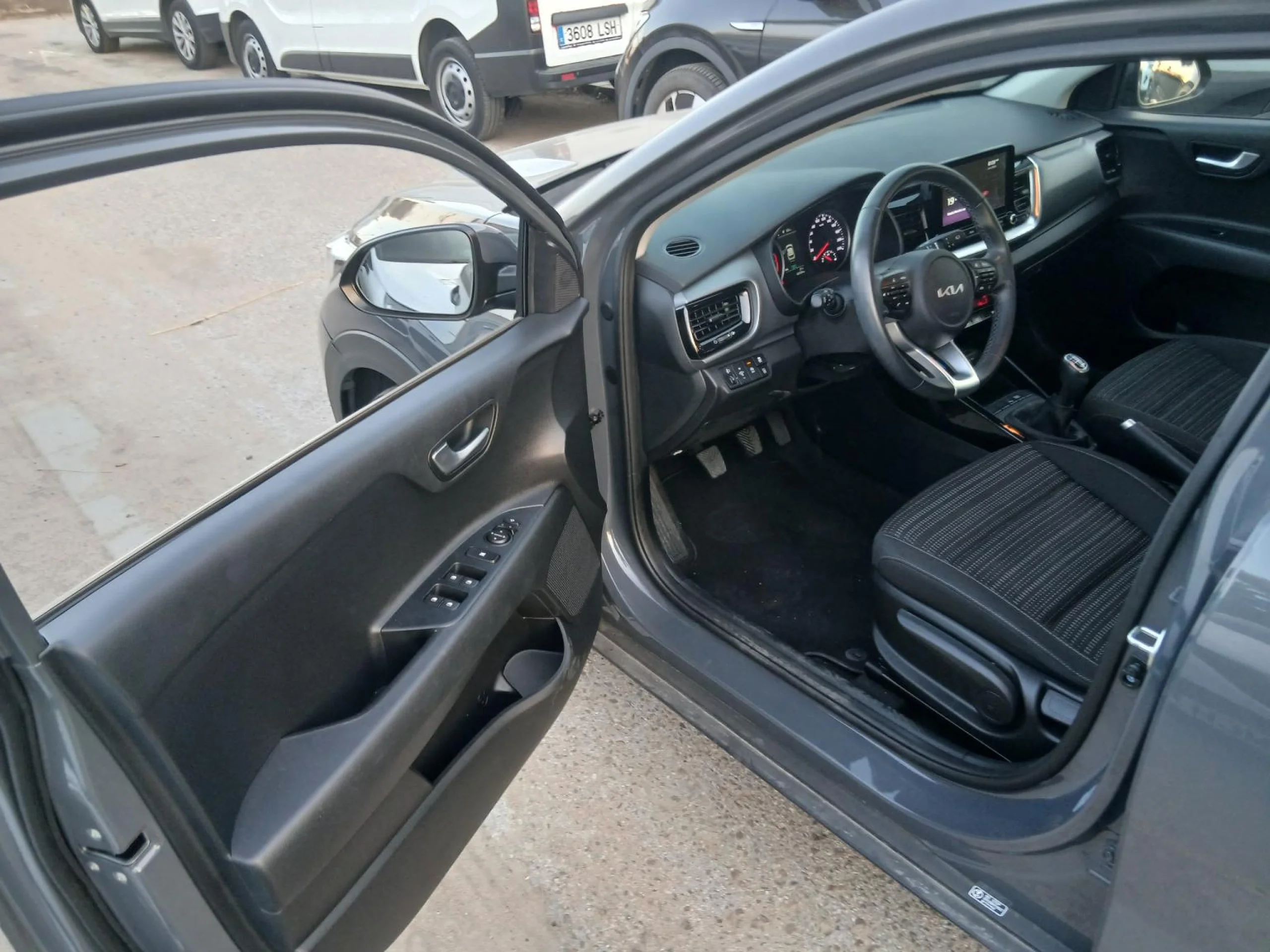 Kia Stonic 1.0 T-GDi 88kW (120CV) MHEV iMT Drive - Foto 5