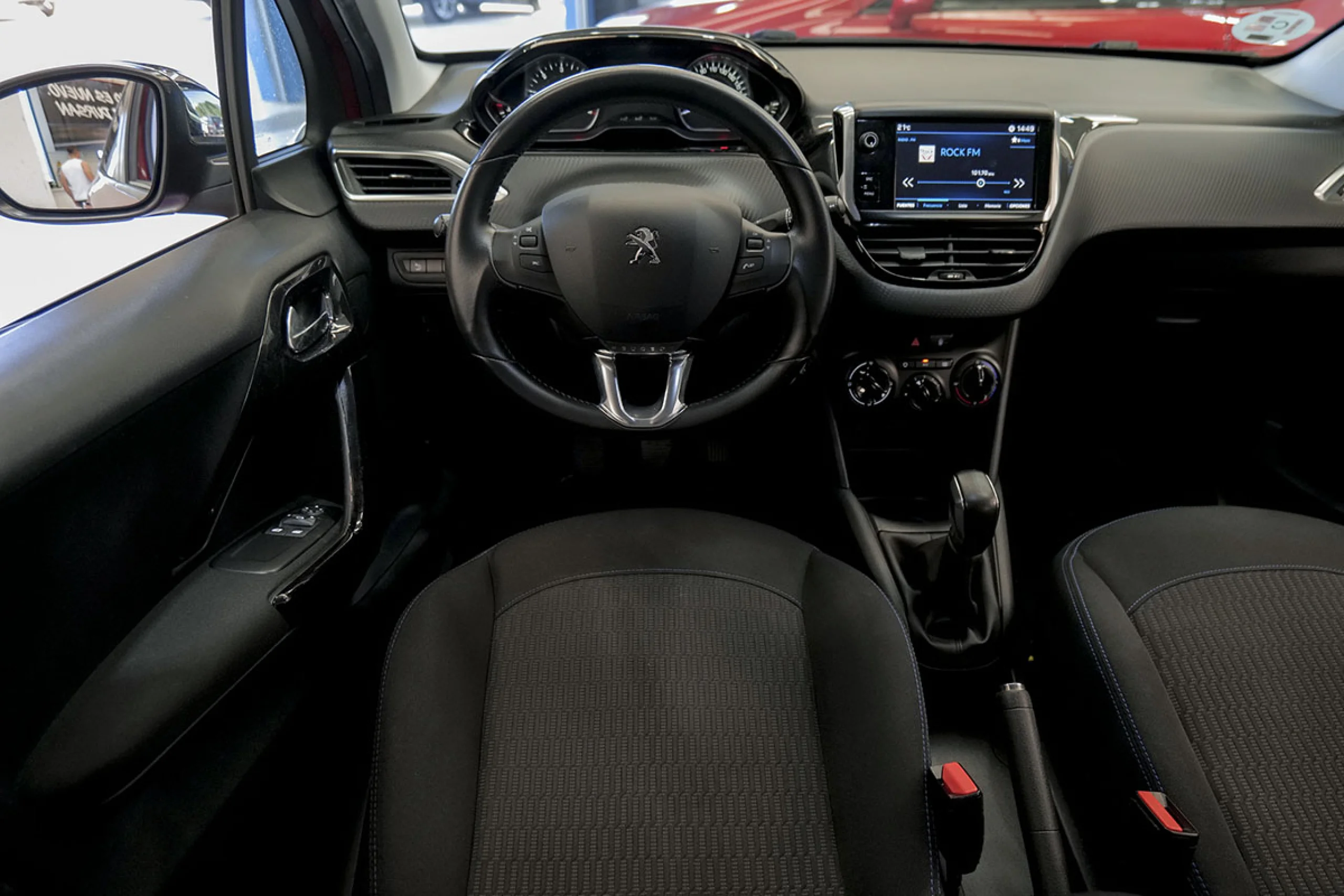 Peugeot 208 5P STYLE 1.6 BlueHDi 73KW 100CV - Foto 31